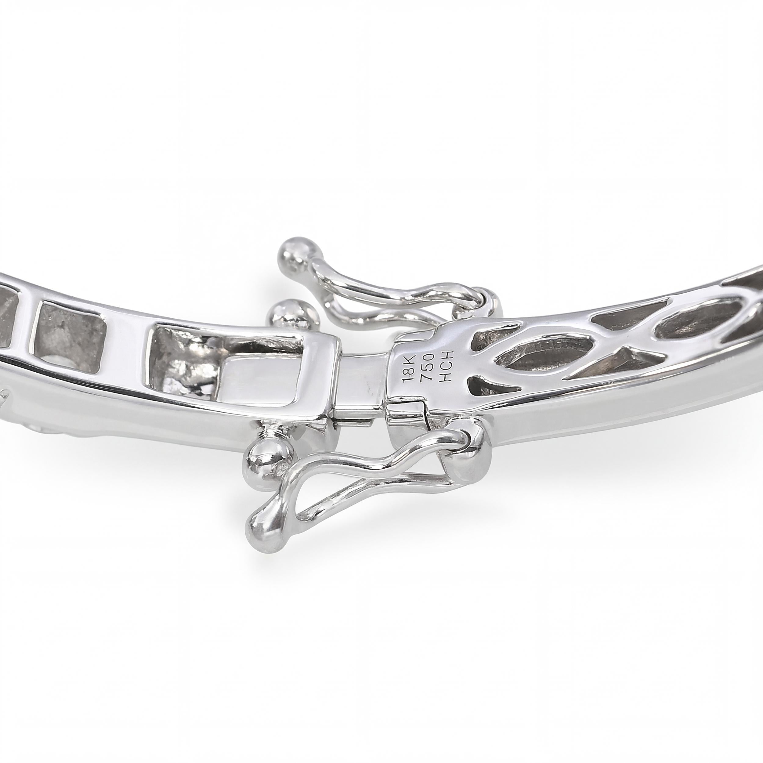 Vintage 18k White Gold 1.76tcw Diamond Hinged Bangle Bracelet