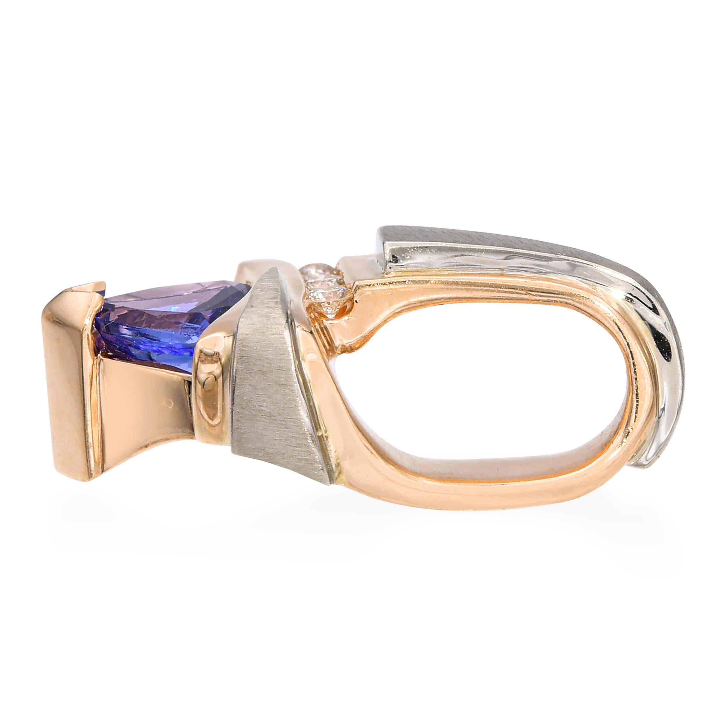 14k Yellow Gold 1.25ct Tanzanite and Diamond Pendant