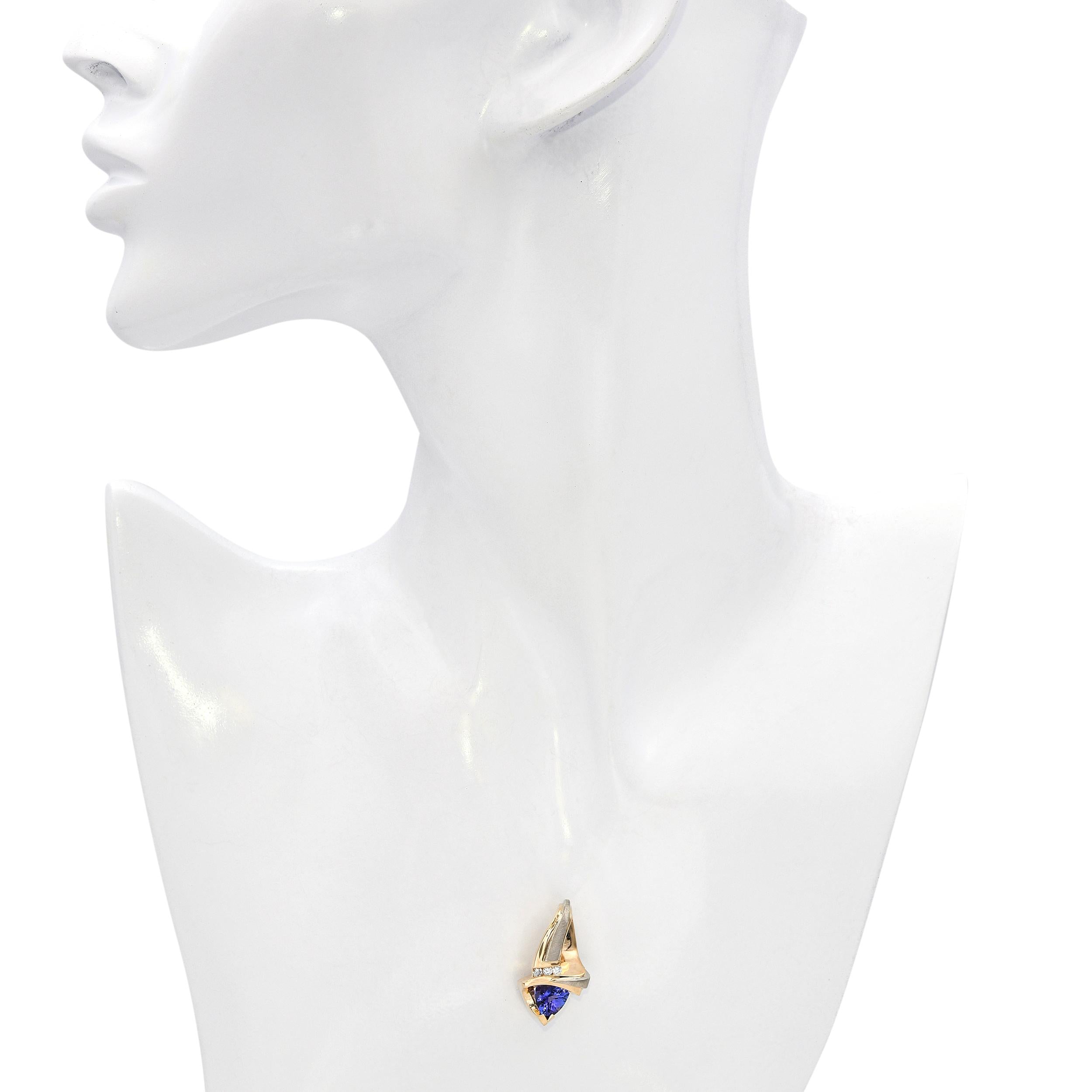 14k Yellow Gold 1.25ct Tanzanite and Diamond Pendant
