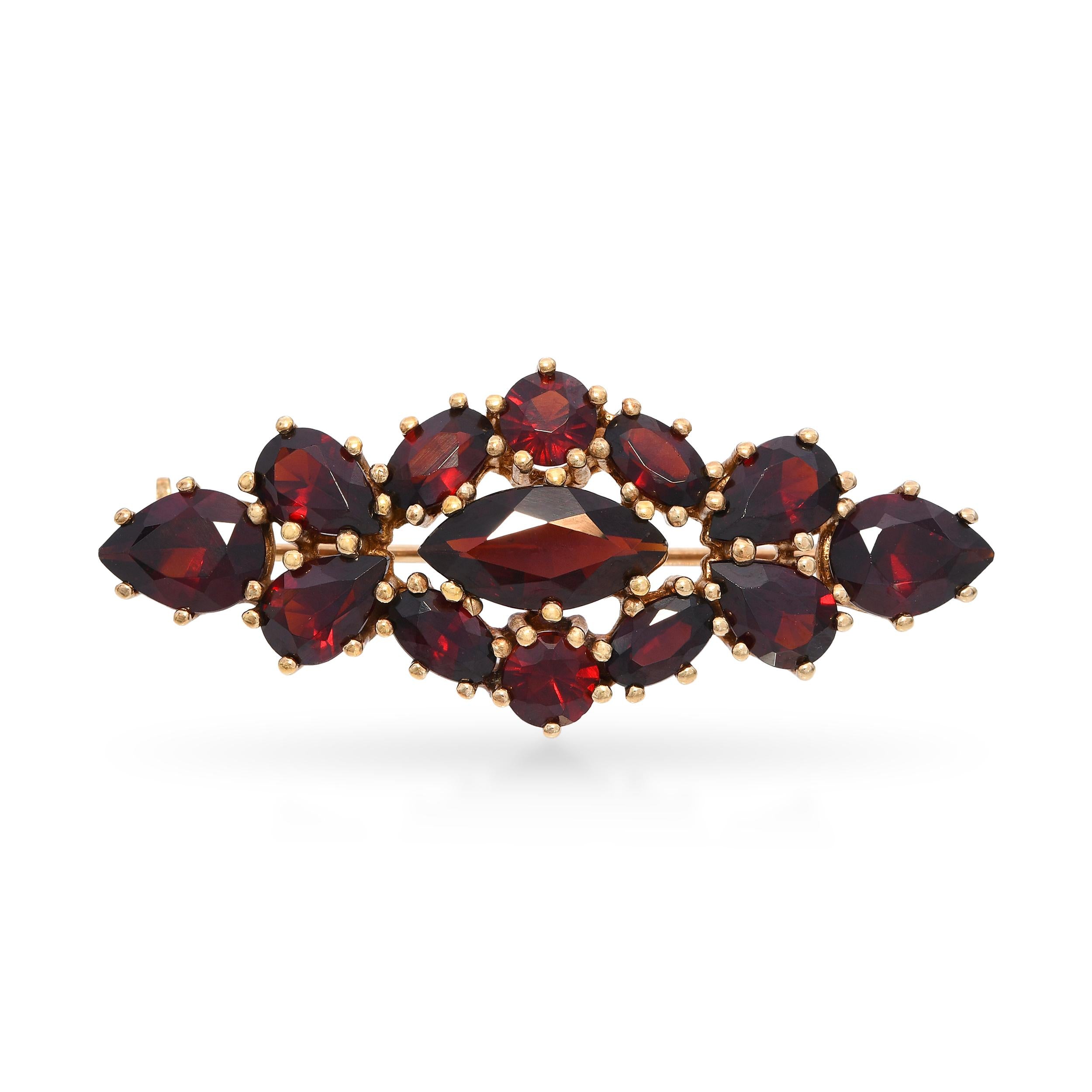 Vintage 14k Yellow Gold 5.13ctw Garnet Navette Brooch