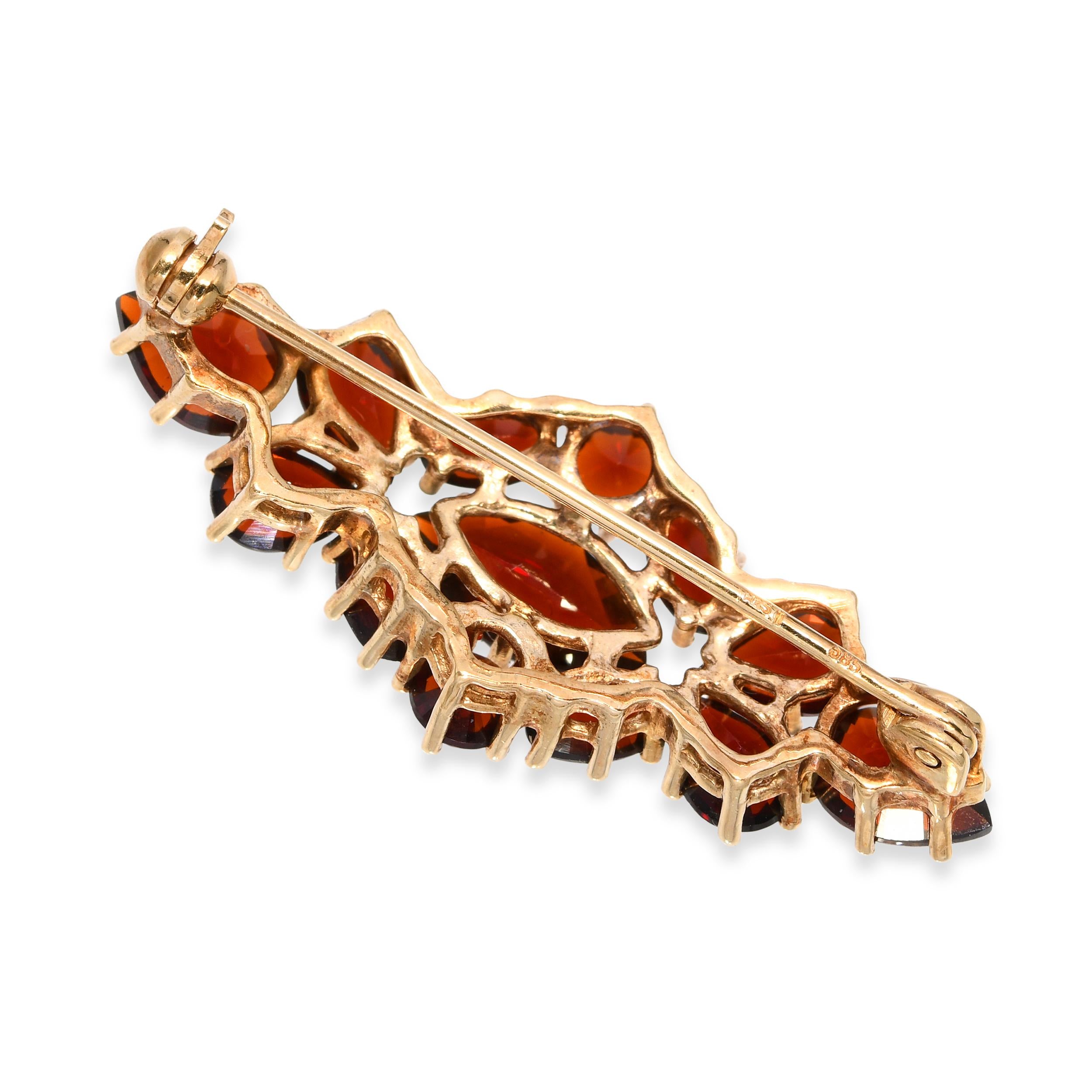Vintage 14k Yellow Gold 5.13ctw Garnet Navette Brooch