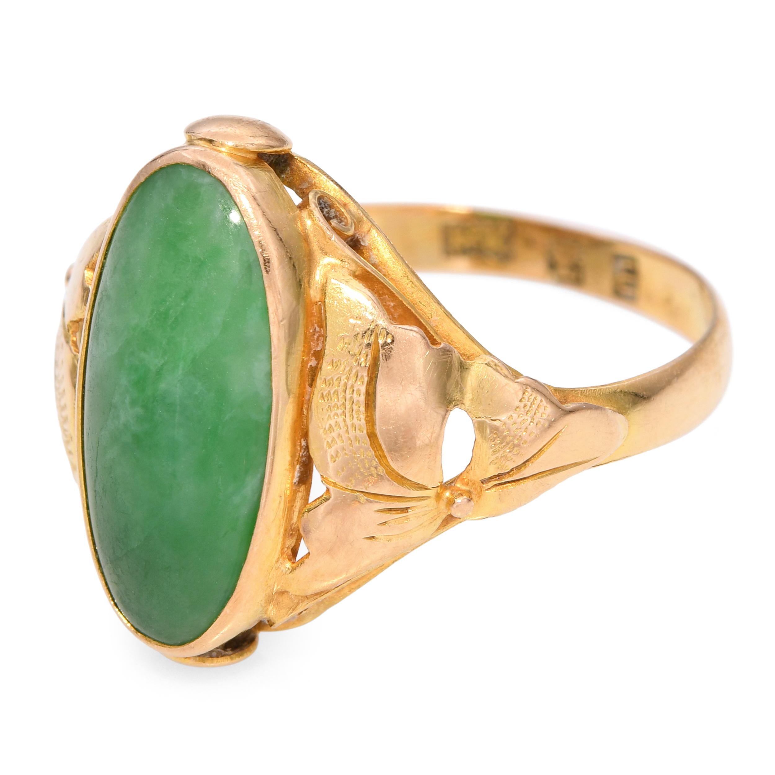 Vintage 18k Yellow Gold Jade and Floral Motif Ring