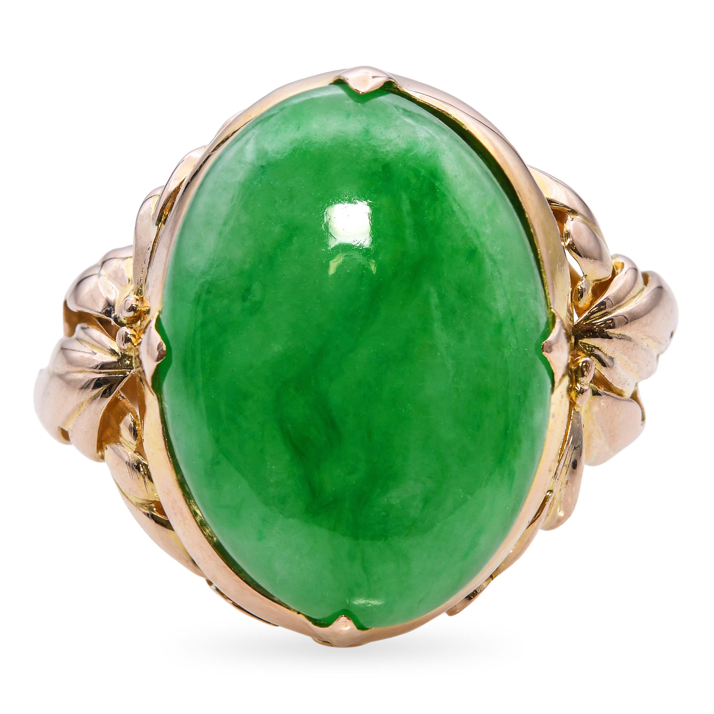 Vintage 14k Yellow Gold 8.45ct Green Jade Ring