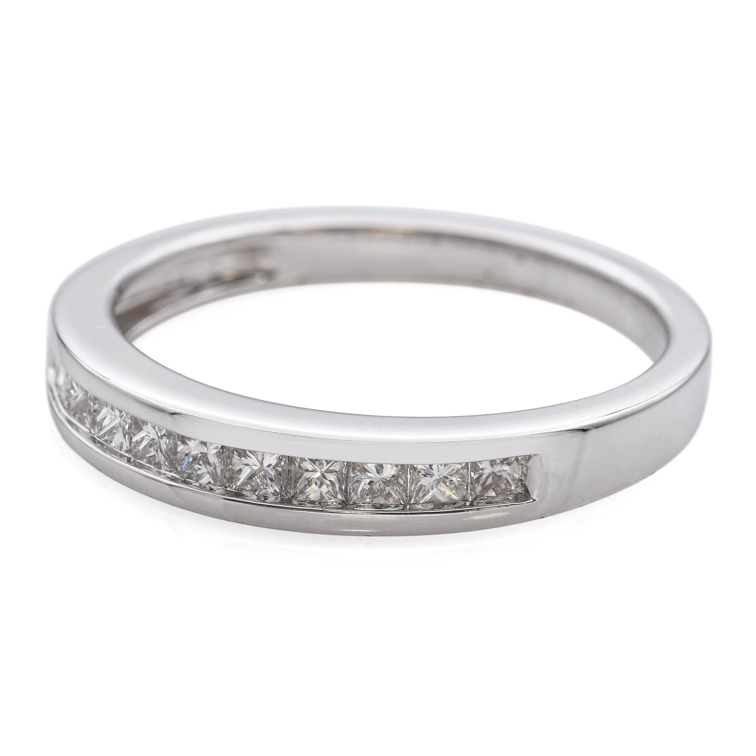 18k White Gold 0.66tcw Princess Cut Diamond Band Ring