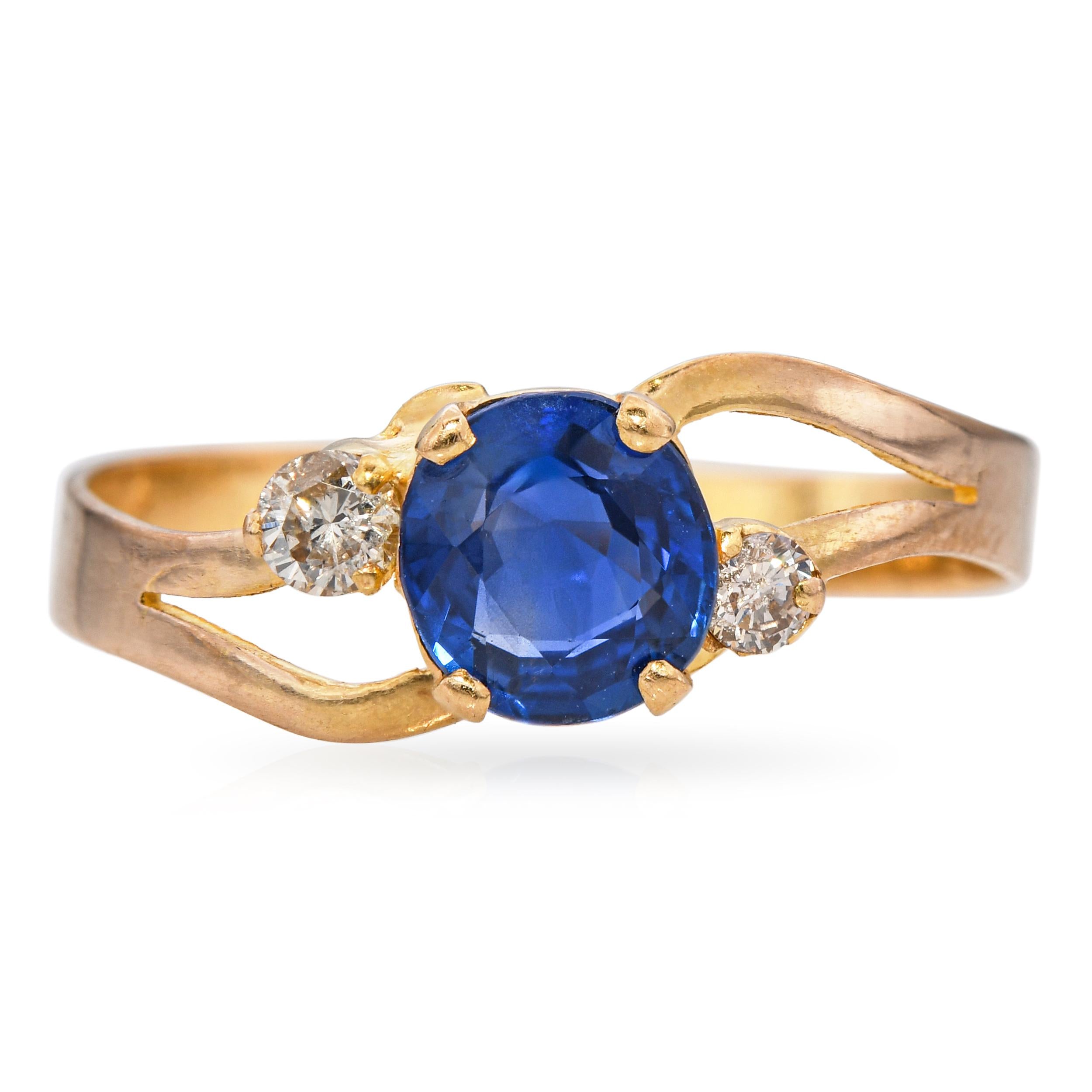 Vintage 14k Yellow Gold Diamond and 0.65ct Sapphire Ring