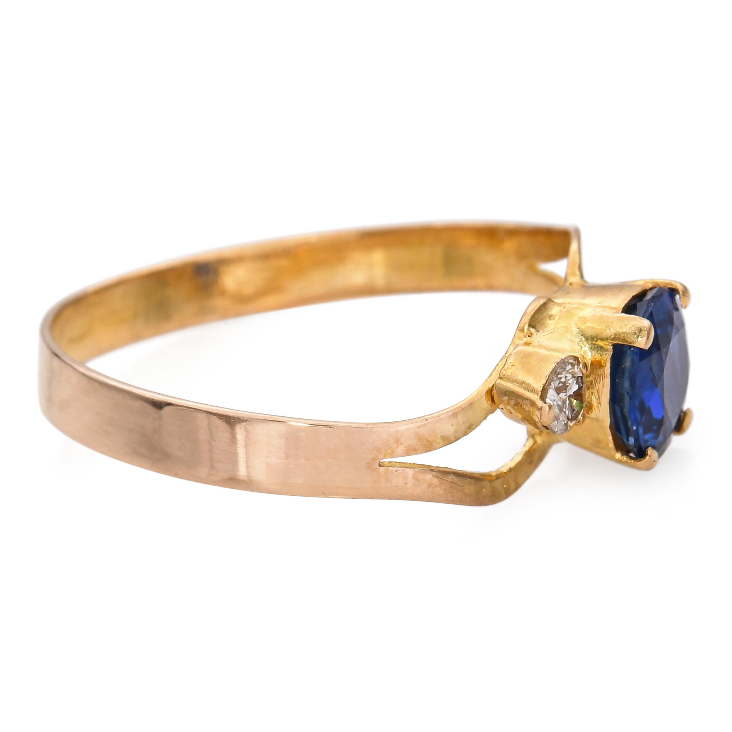 Vintage 14k Yellow Gold Diamond and 0.65ct Sapphire Ring