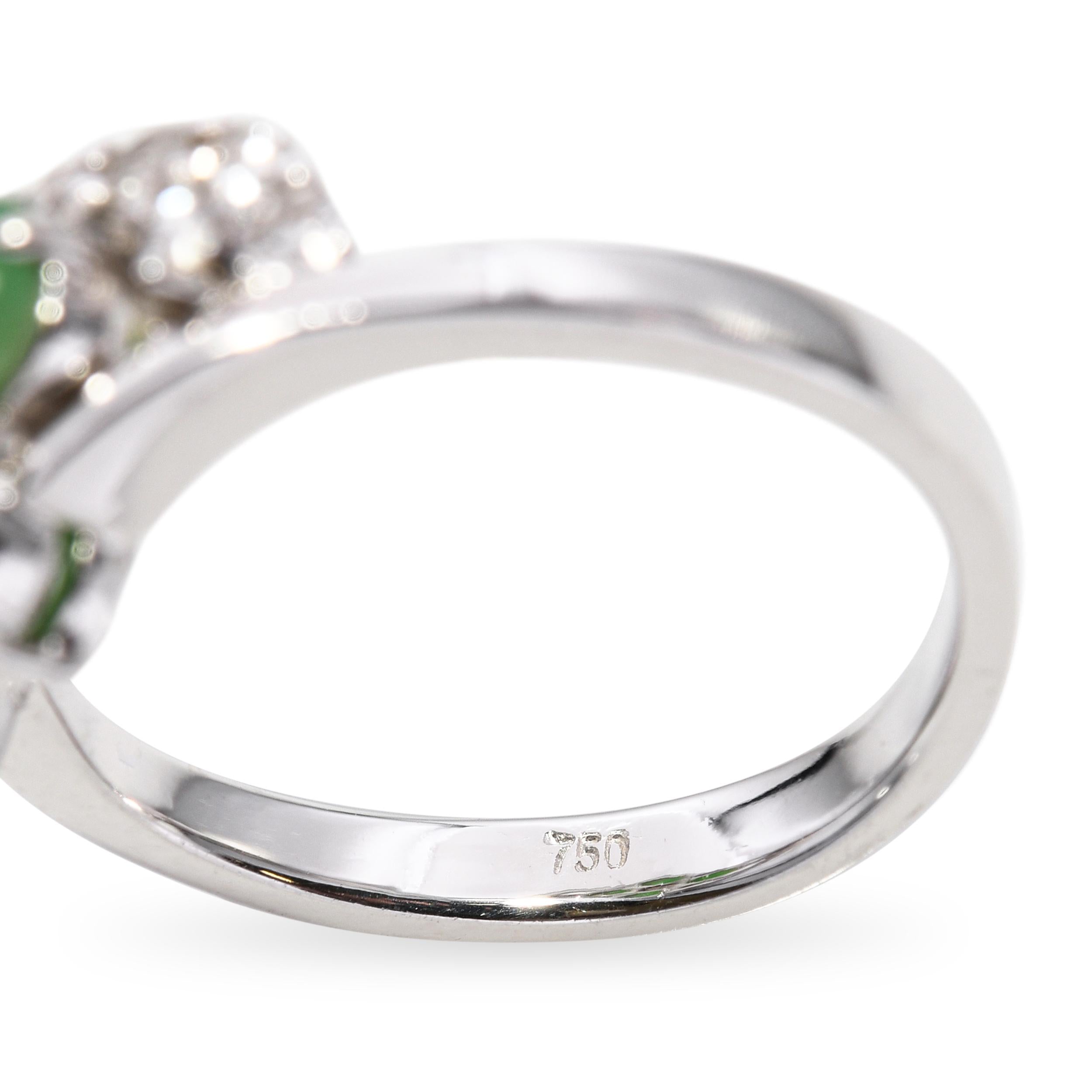 18k White Gold Diamond & Green Jade Flower Ring