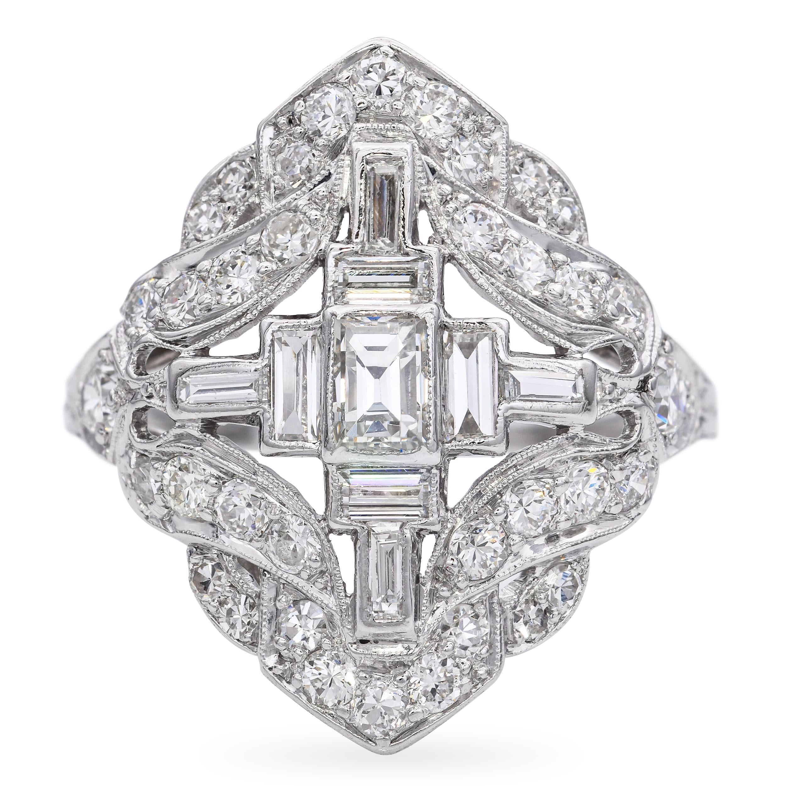 Vintage Platinum Art Deco 1.1tcw Diamond Motif Ring
