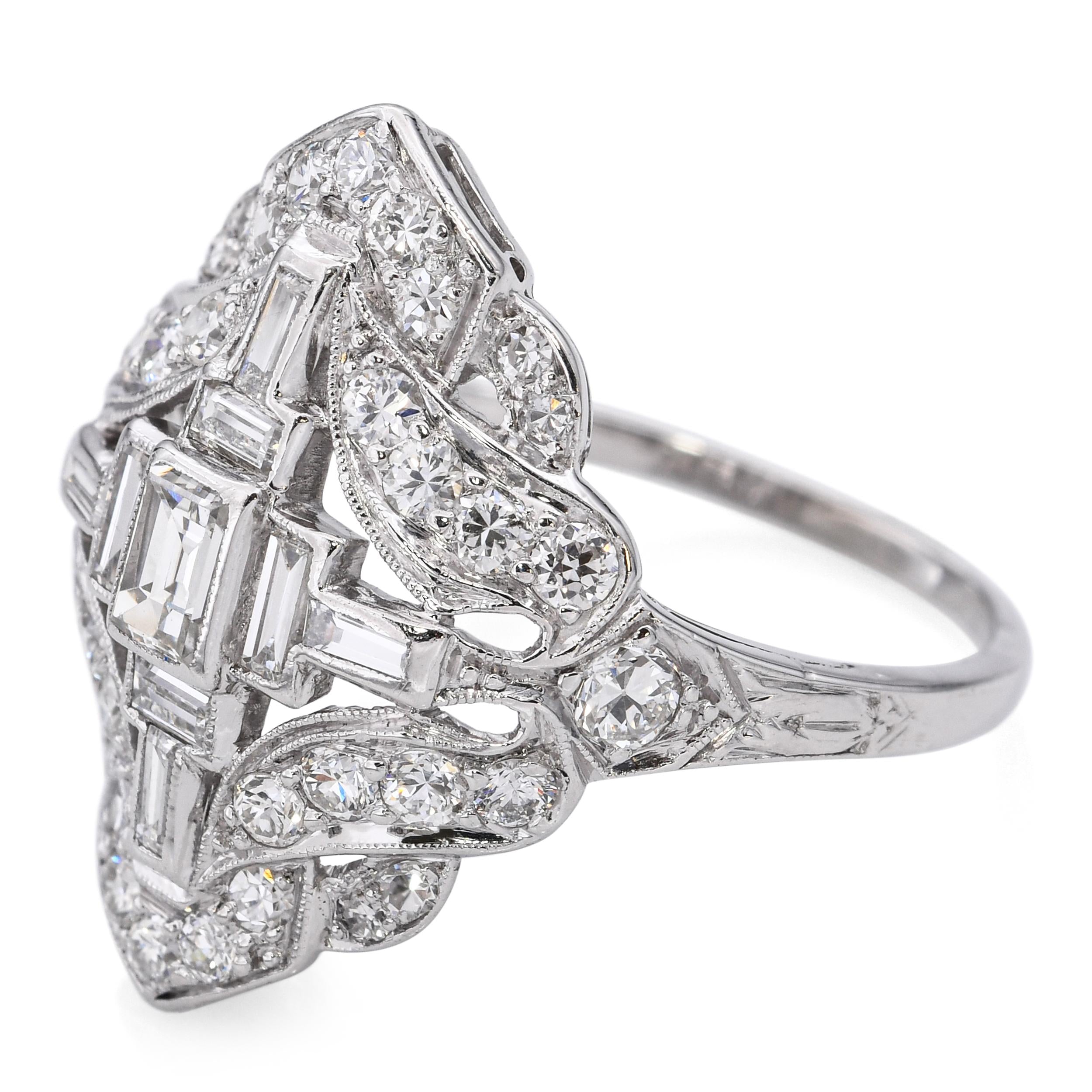 Vintage Platinum Art Deco 1.1tcw Diamond Motif Ring