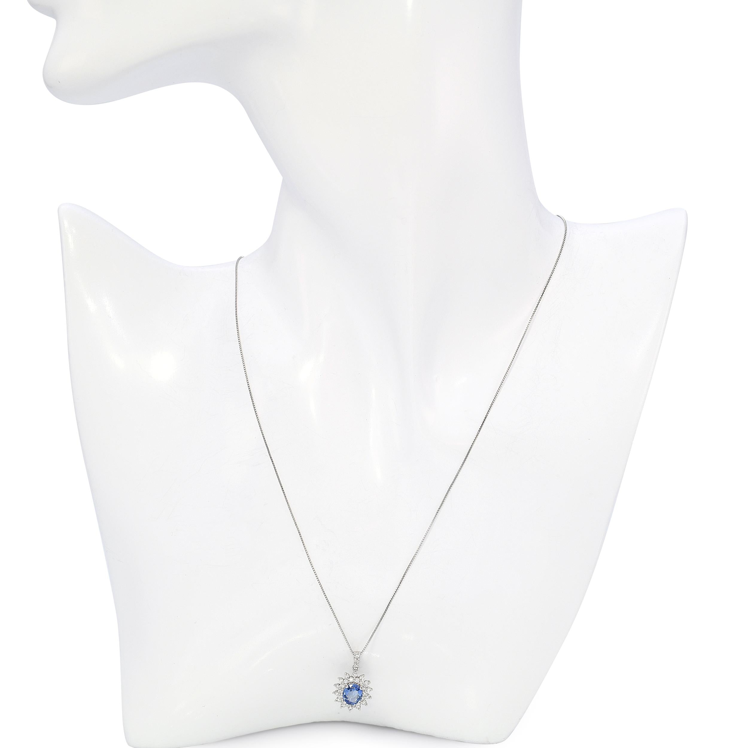 Platinum 1.04ct Sapphire And Diamond Pendant Necklace