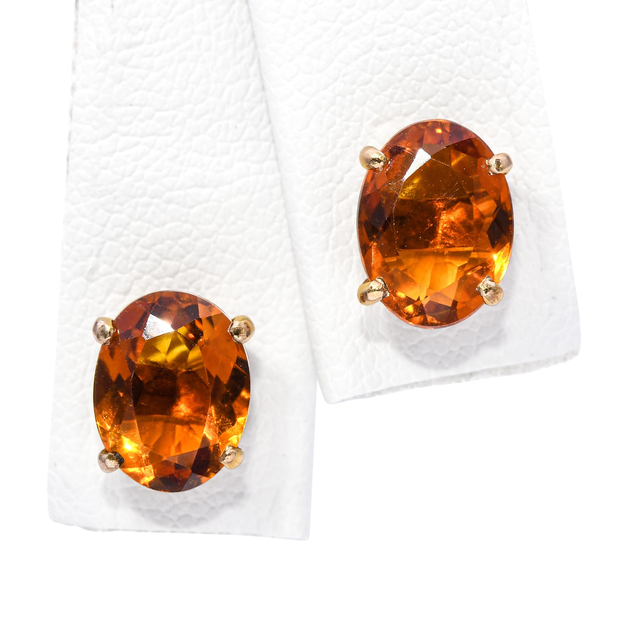 Vintage 14K Yellow Gold 1.57ct Citrine Stud Earrings