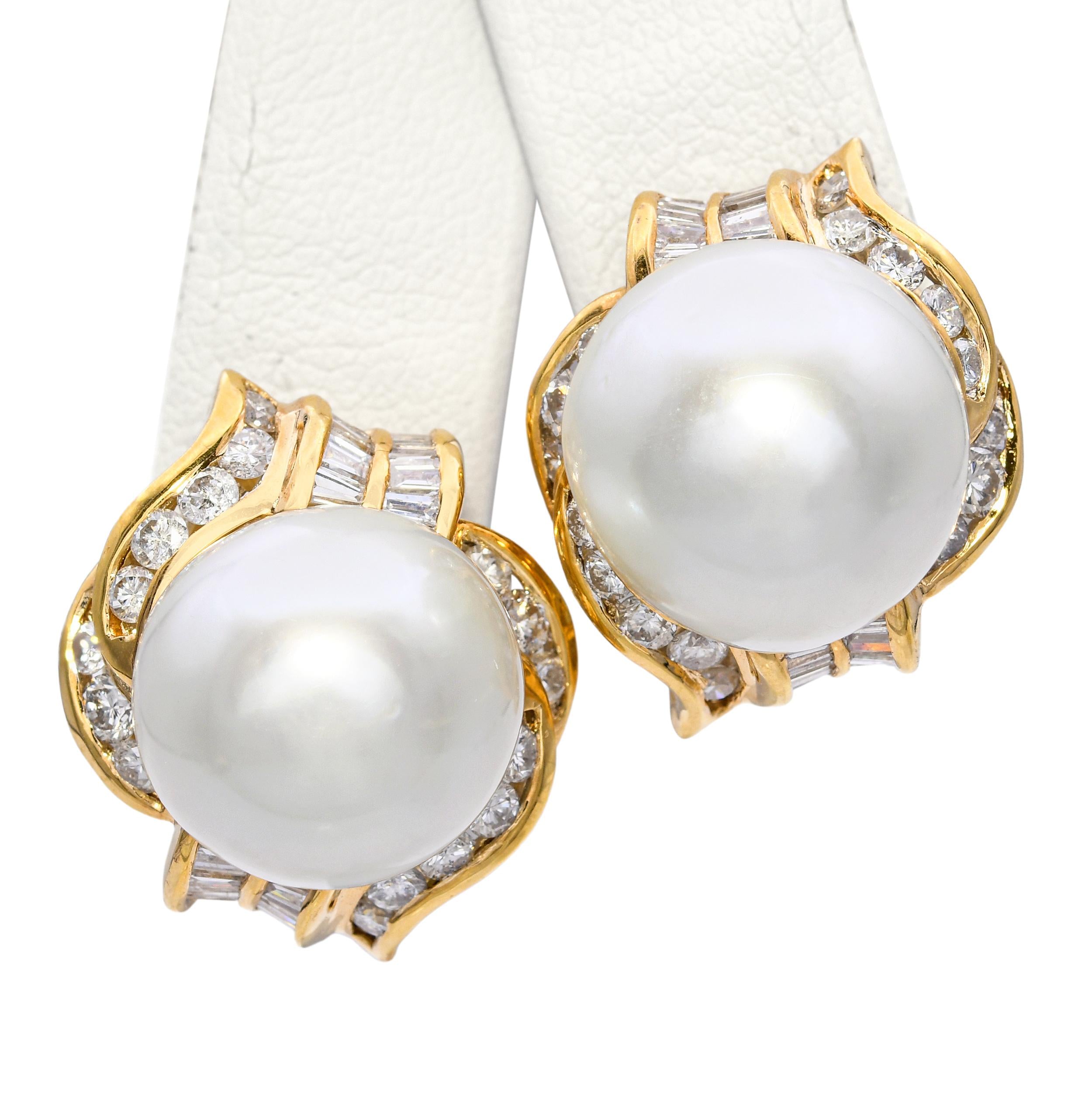 Vintage 18k Yellow Gold Akoya Pearl and Diamond Earrings