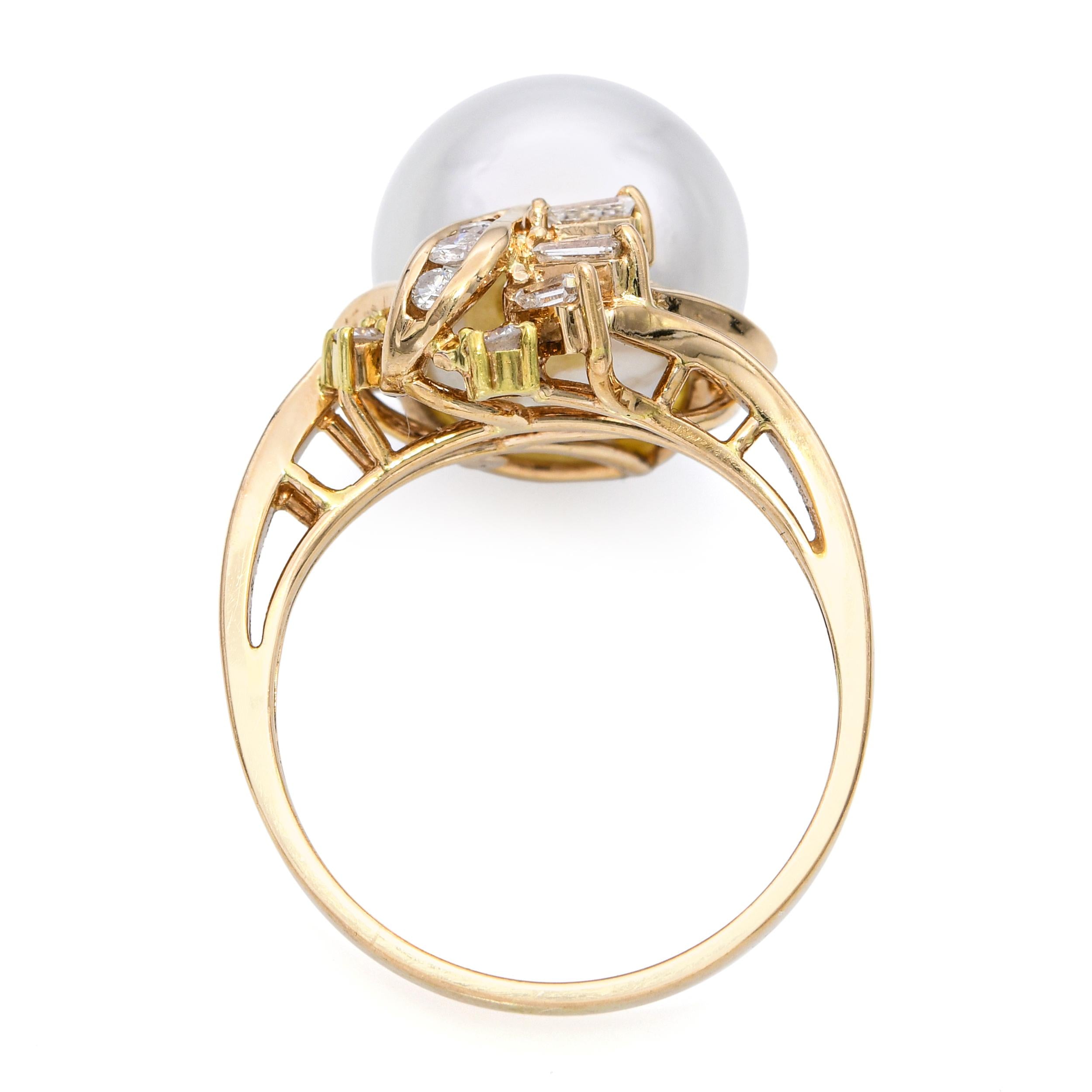 Vintage 18k Yellow Gold South Sea Pearl and Diamond Ring