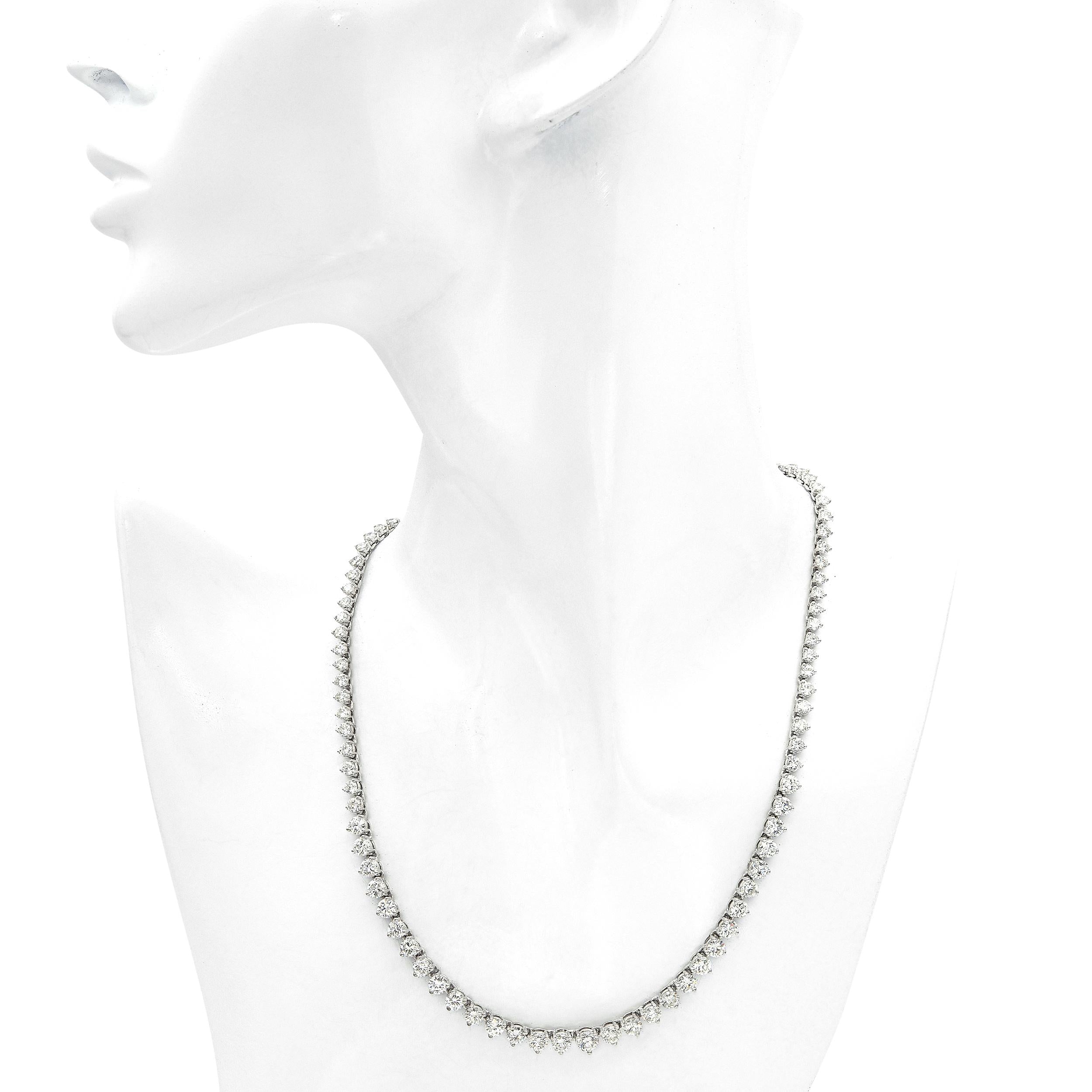17k White Gold 11.98tcw Diamond Tennis Necklace