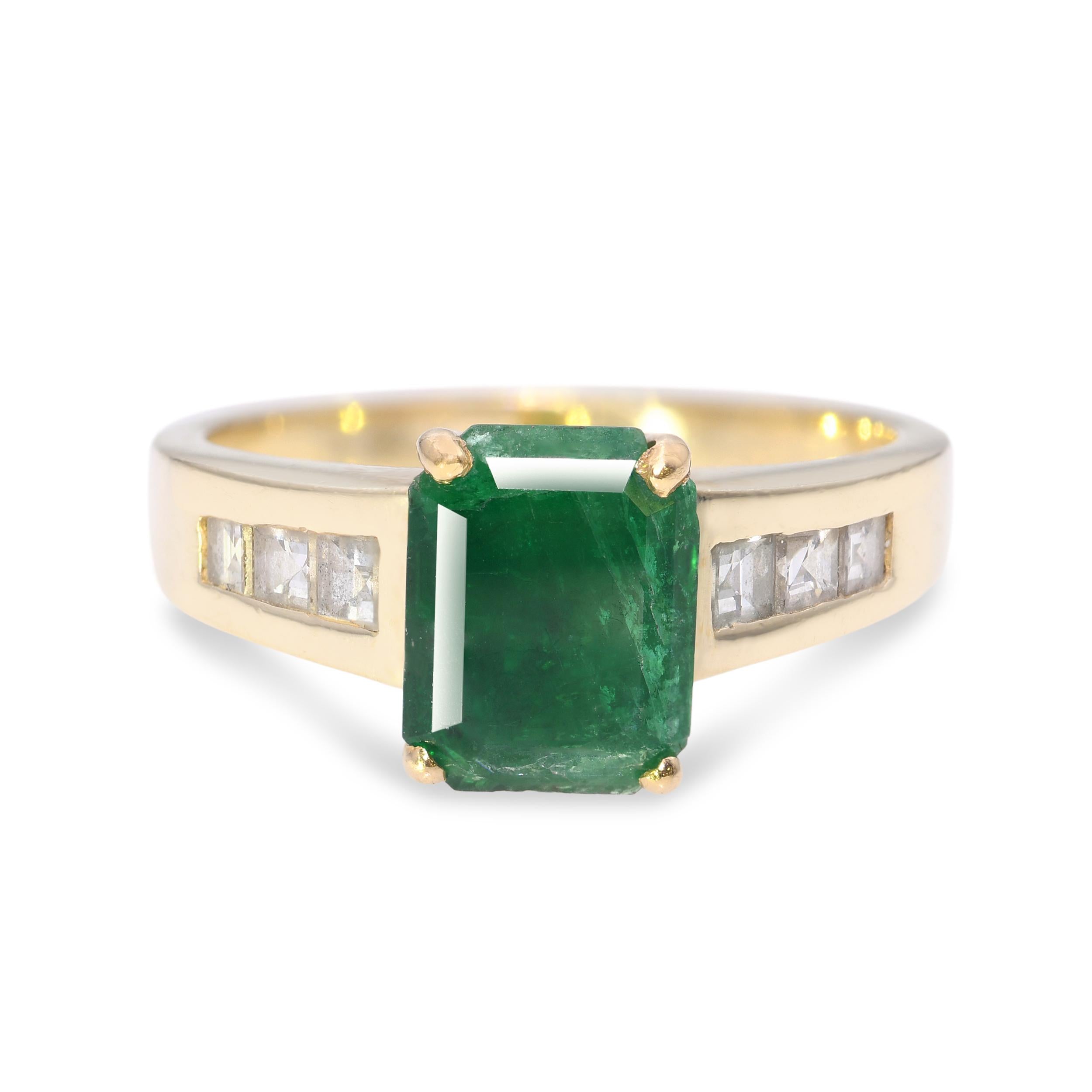 Vintage 14k Yellow Gold 1.70ct Emerald and Diamond Ring