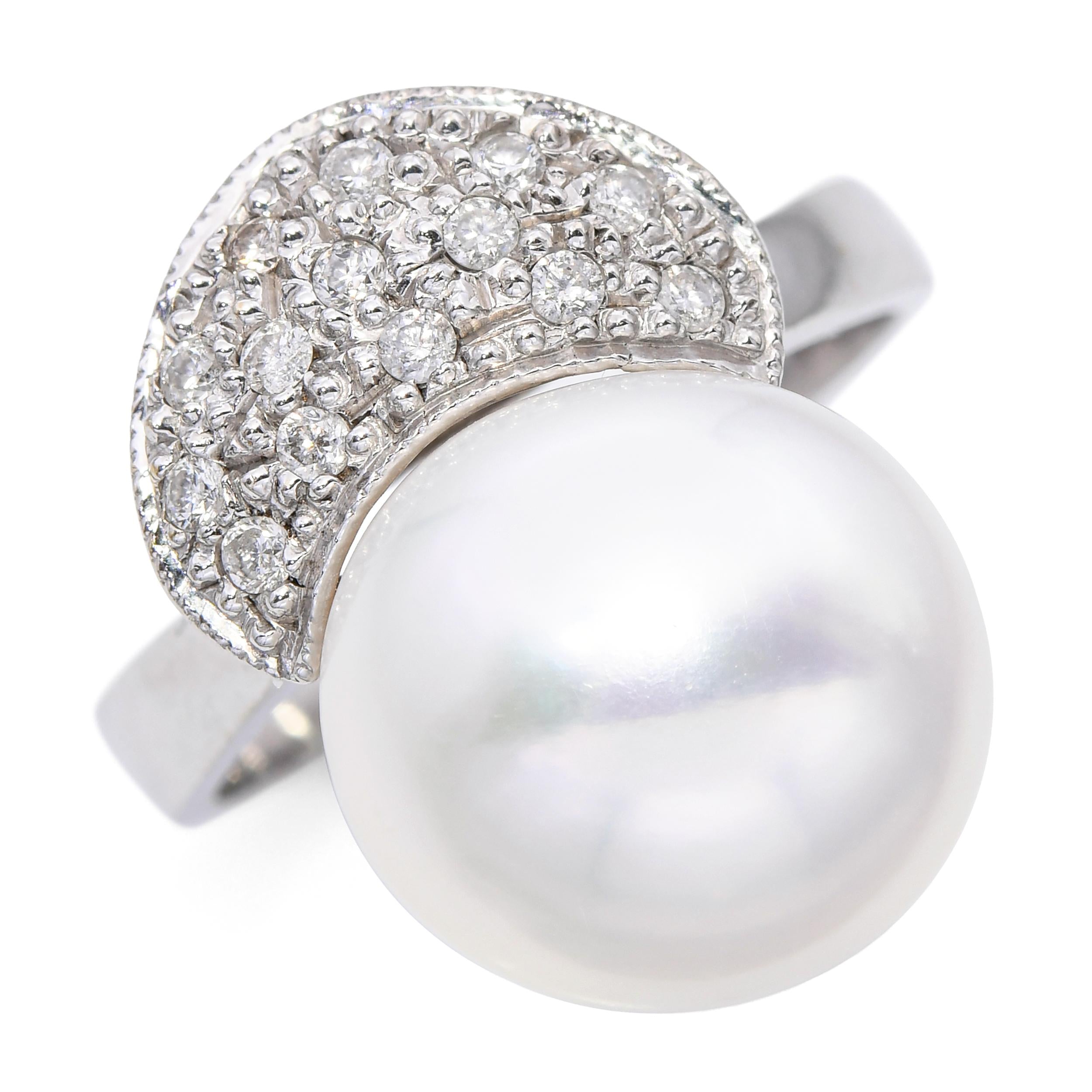 Vintage White Gold Diamond and Pearl Ring