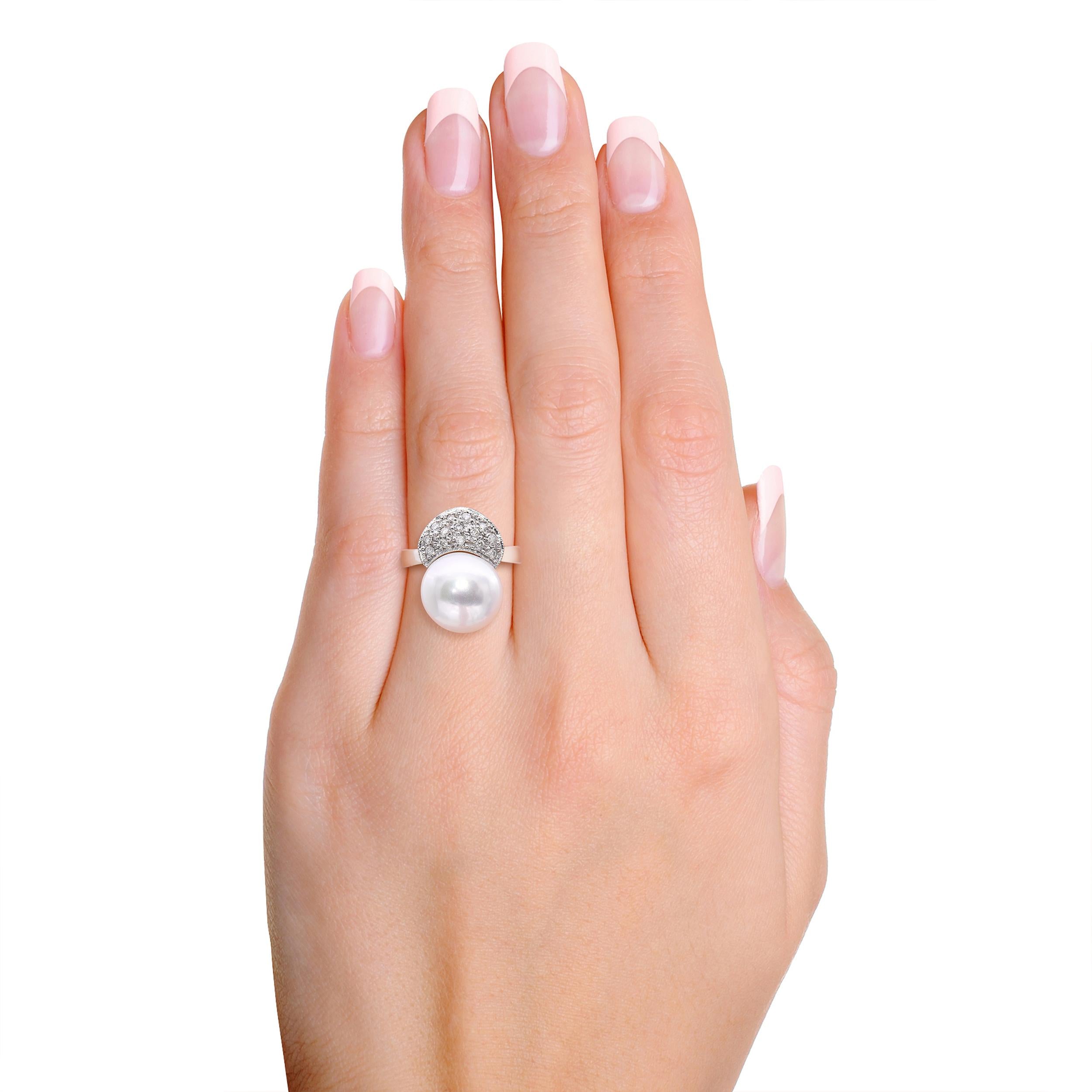 Vintage White Gold Diamond and Pearl Ring
