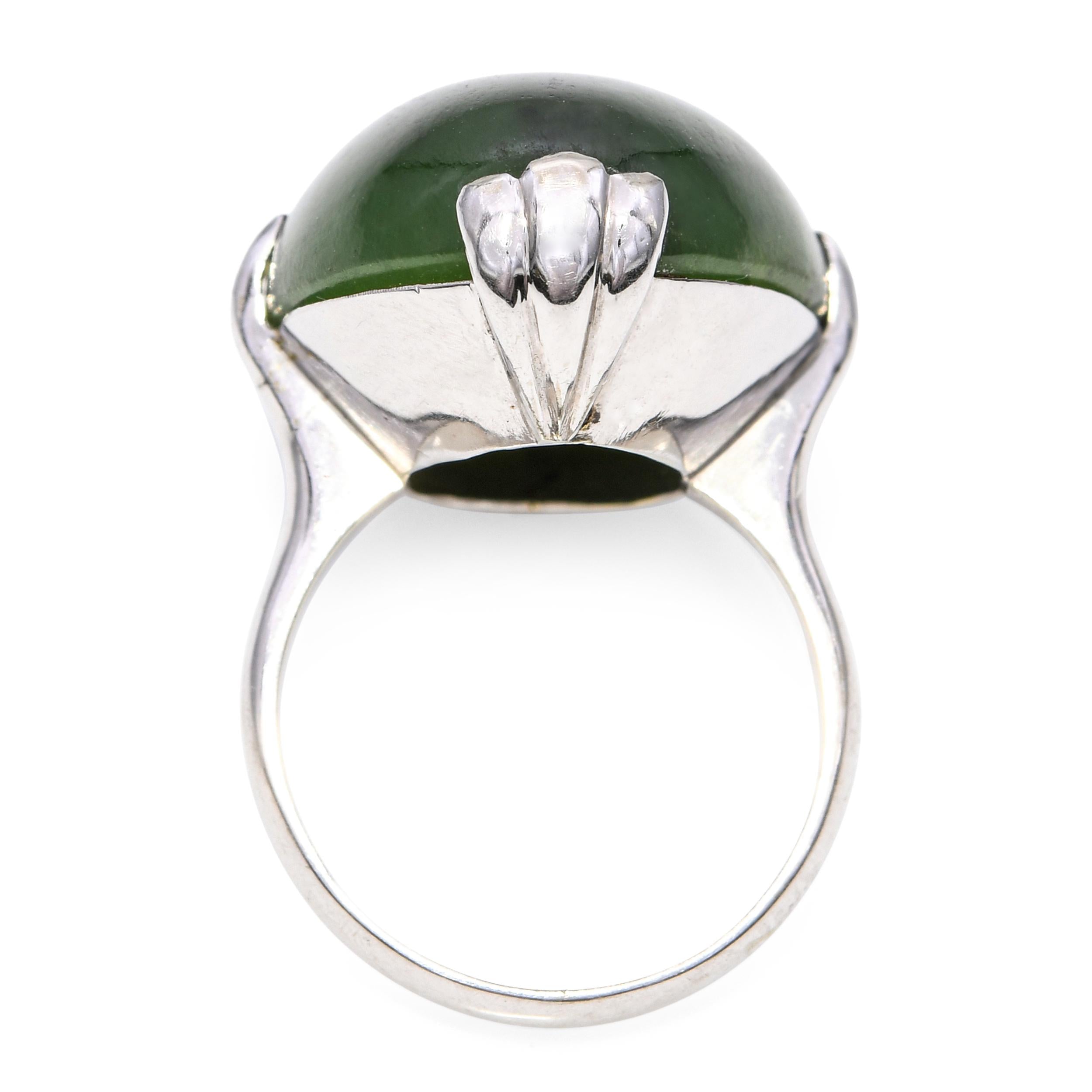 Vintage 18k White Gold Green Nephrite Jade Ring