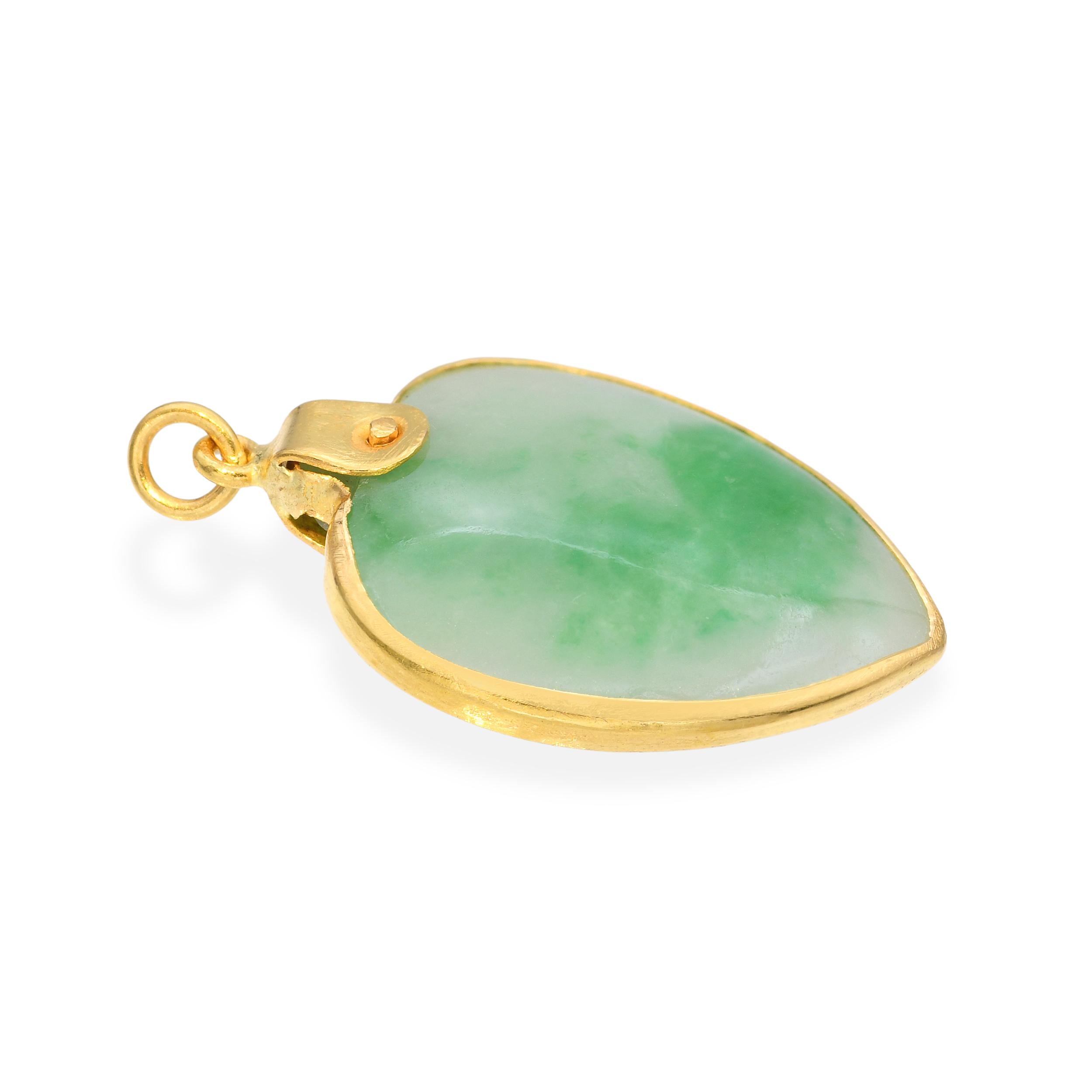 Vintage 21k Yellow Gold Jadeite Jade Heart Pendant