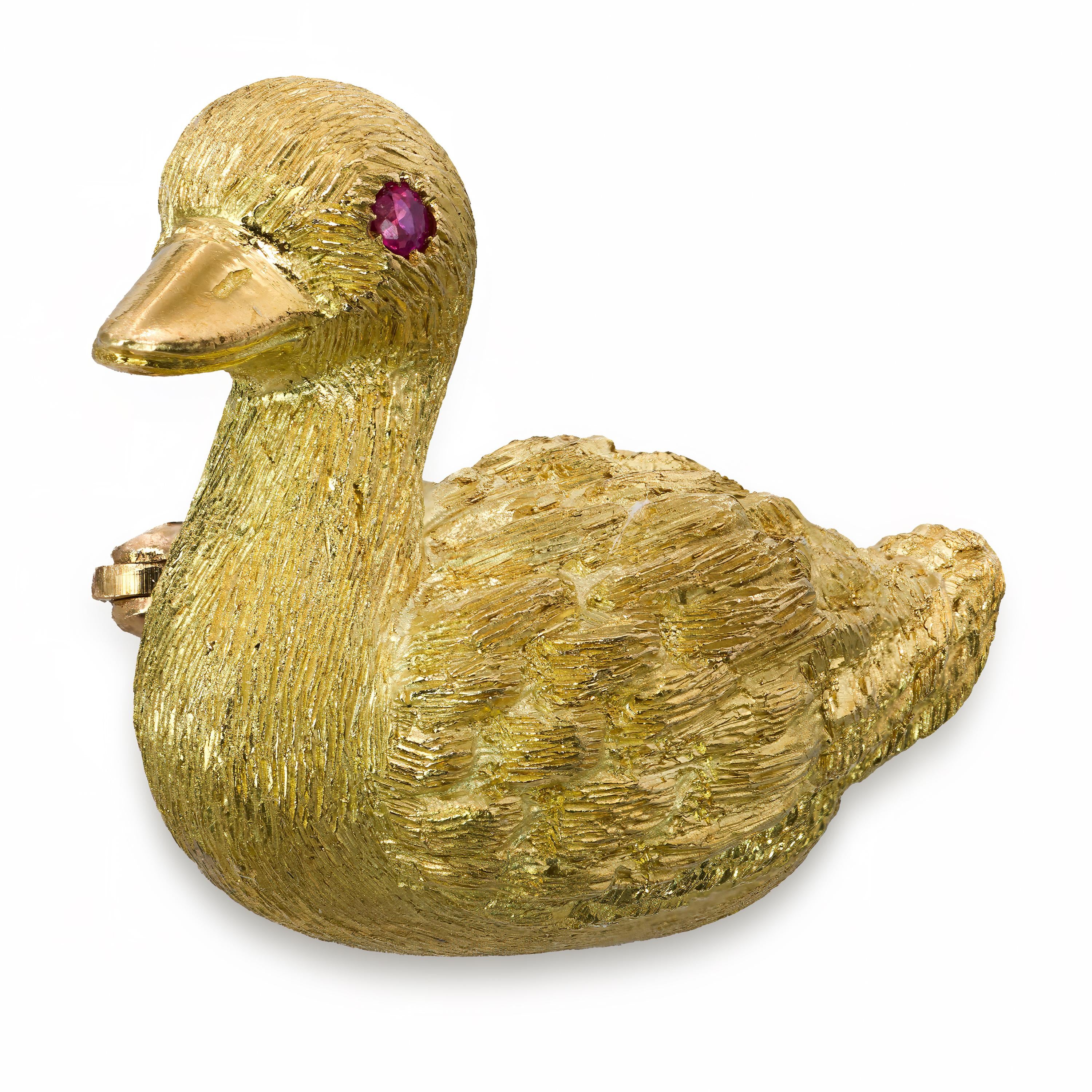 Vintage Tiffany & Co 18k Yellow Gold Ruby Duck Brooch