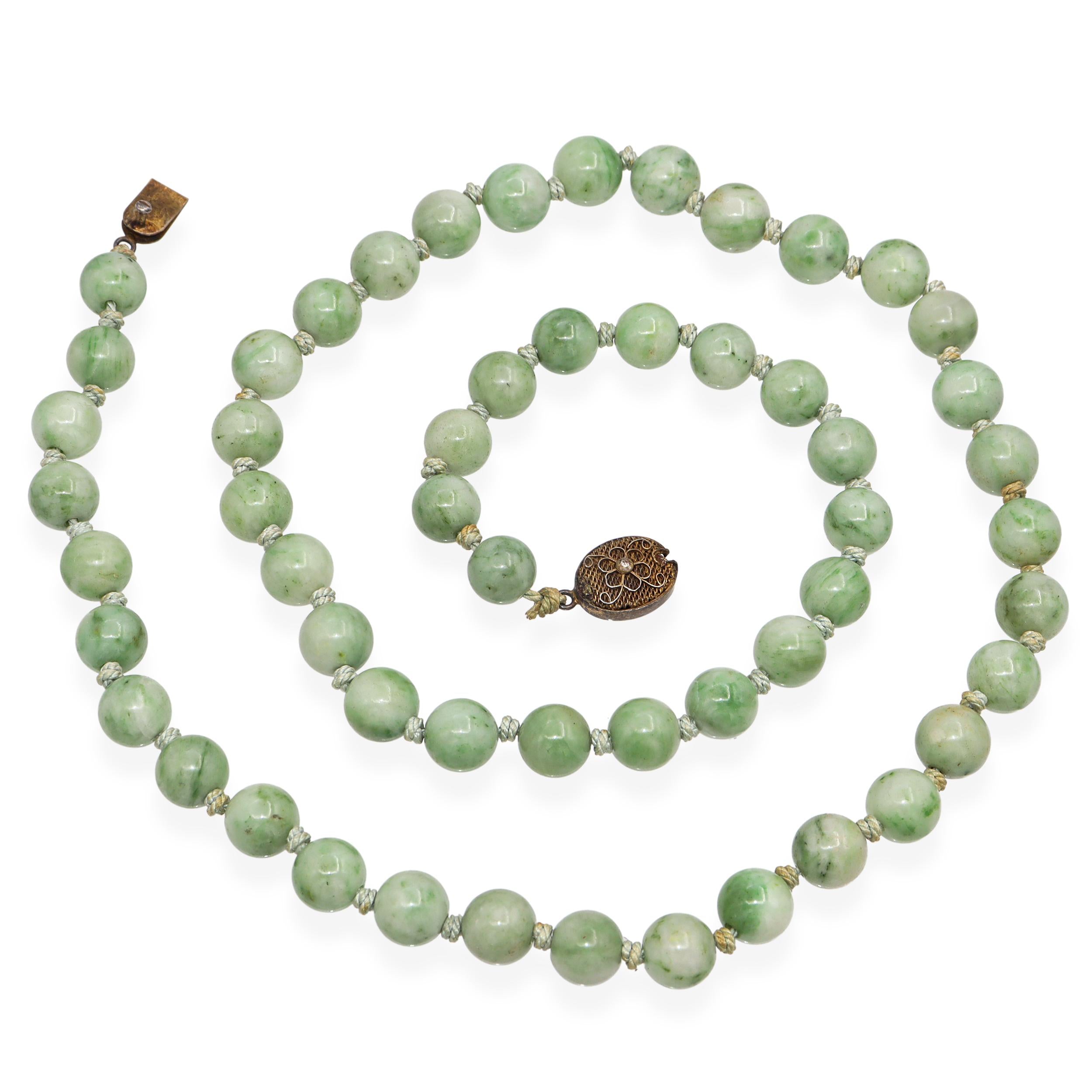 Vintage Jadeite Bead With Silver Floral Clasp Necklace
