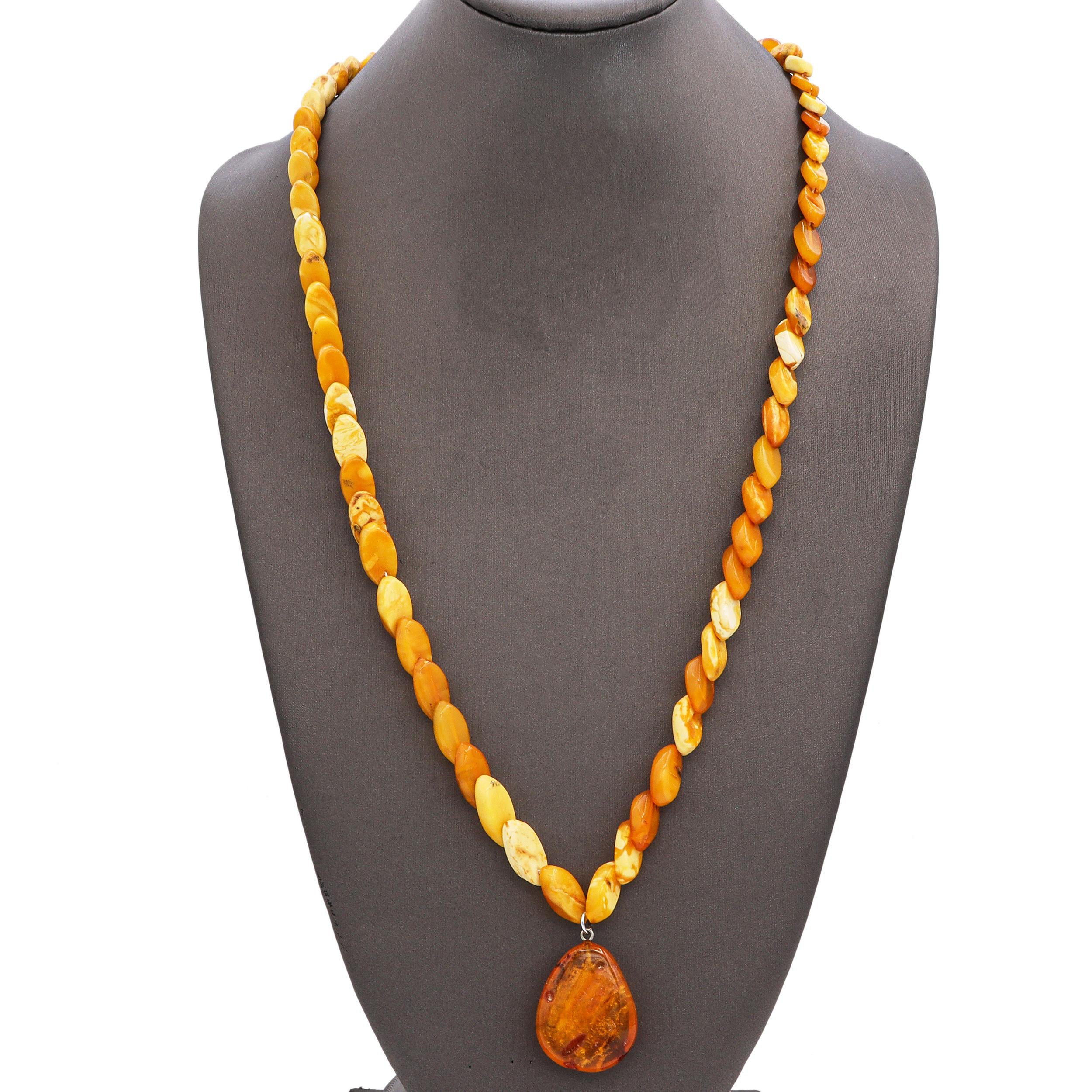 Vintage Baltic Amber Butterscotch & Honey Necklace with Large Amber Pendant