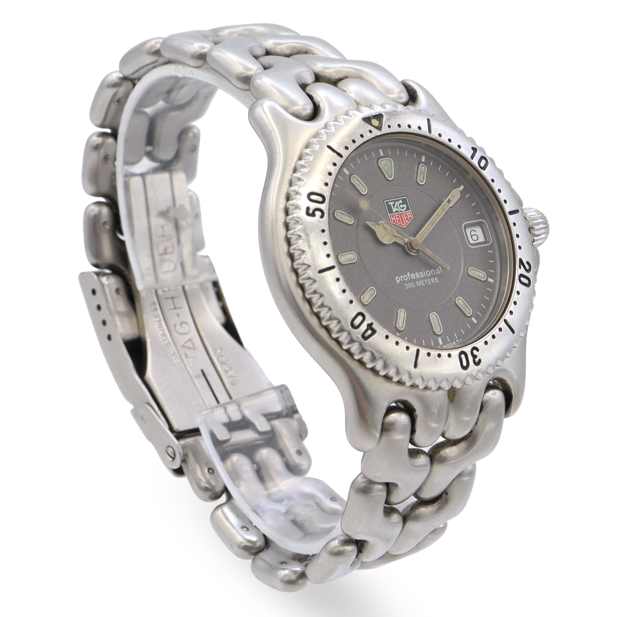 Tag Heuer 200m Professional Quartz Dive Men's Watch Ref. WG1113-0