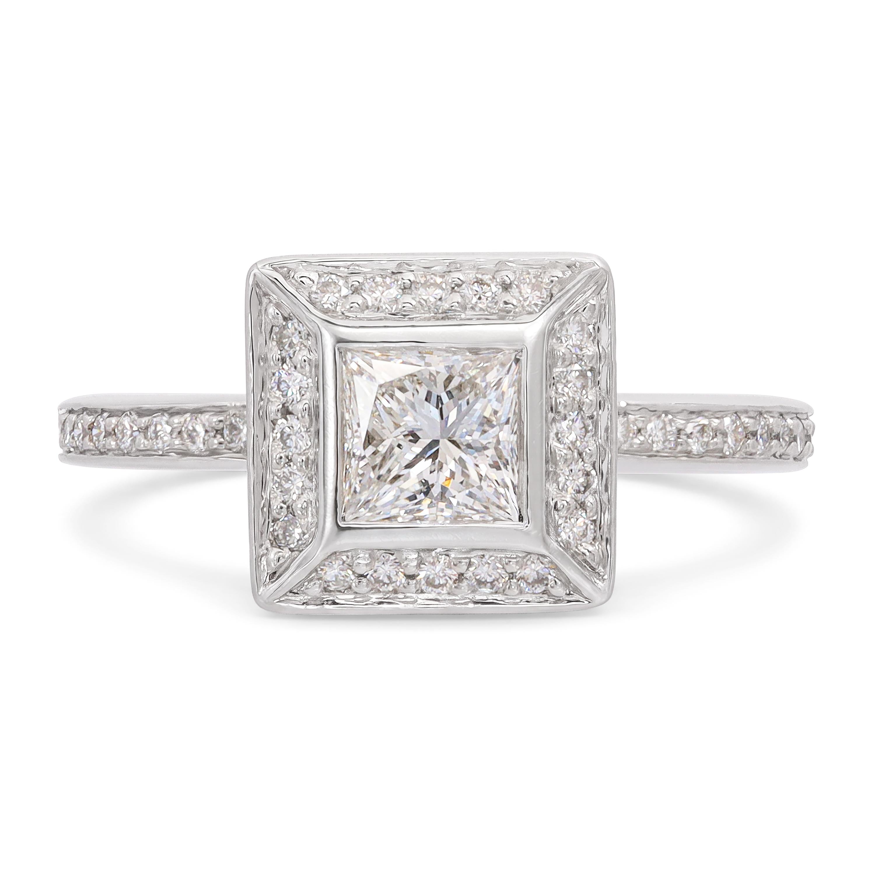 Platinum 0.80tcw Princess Cut Diamond Ring