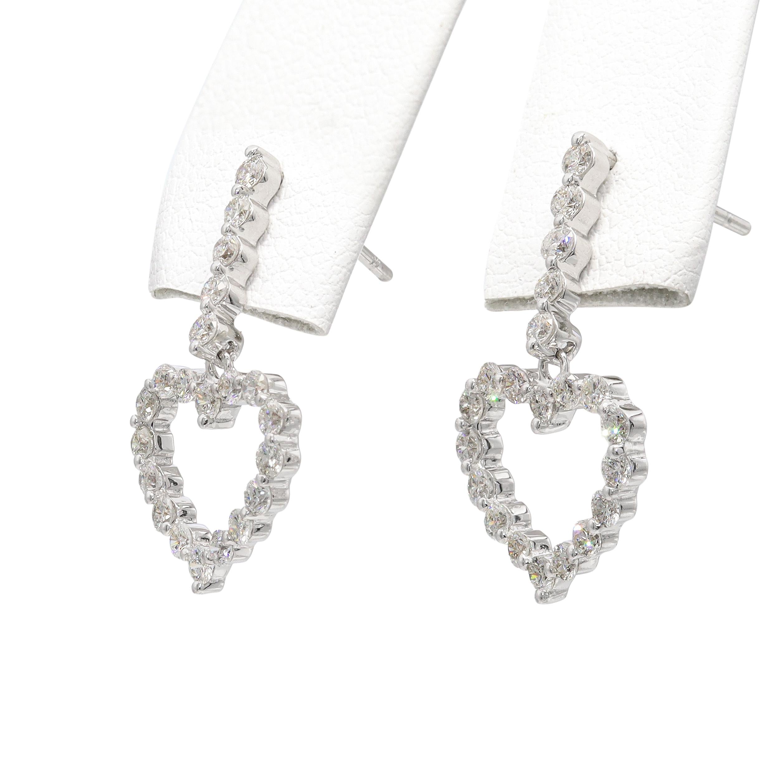 18k White Gold 1.05tcw Diamond Heart Dangle Earrings