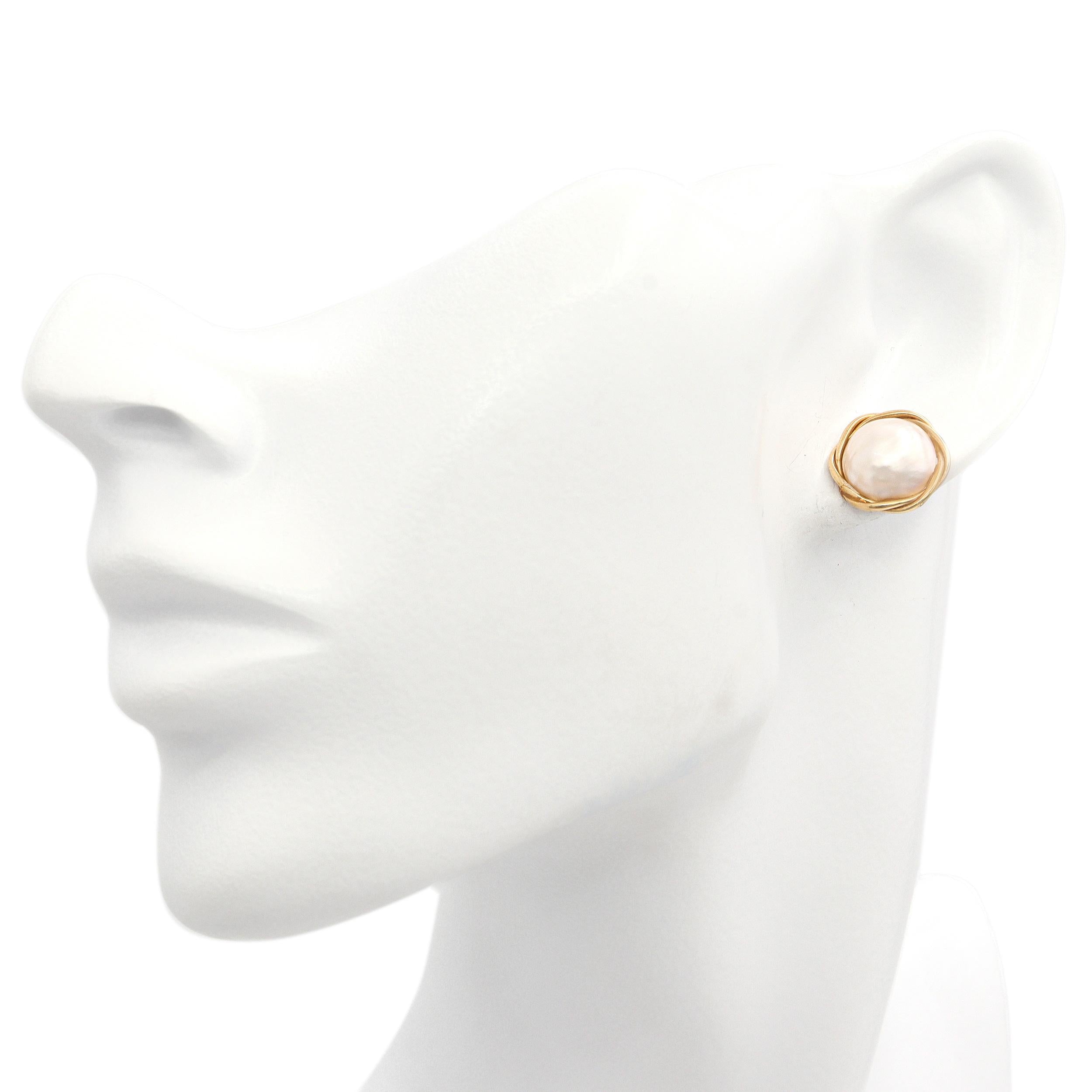 Vintage 14k Yellow Gold Mabe Pearl Earrings