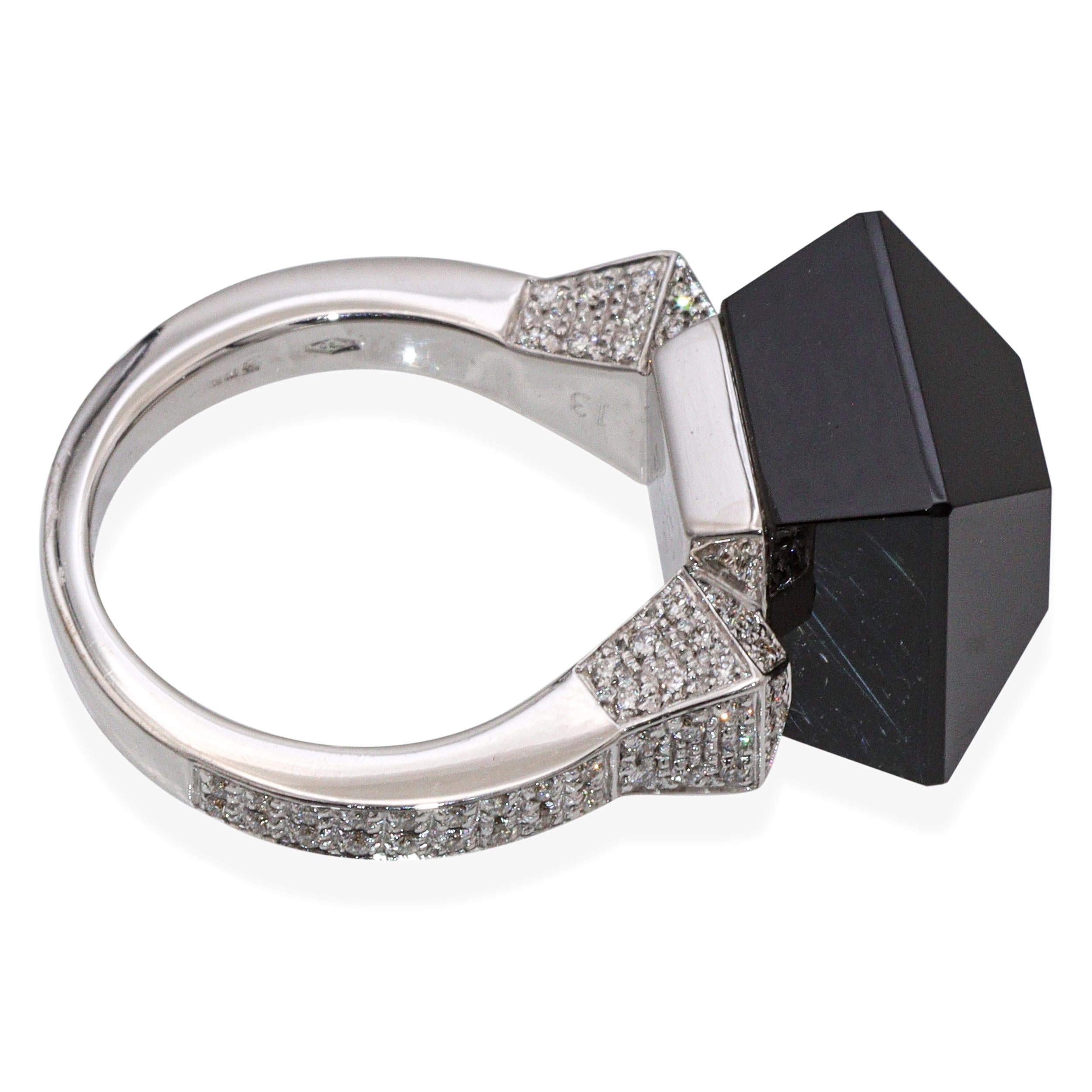 Gucci "Chiodo" 18k White Gold Black Onyx and Diamond Ring