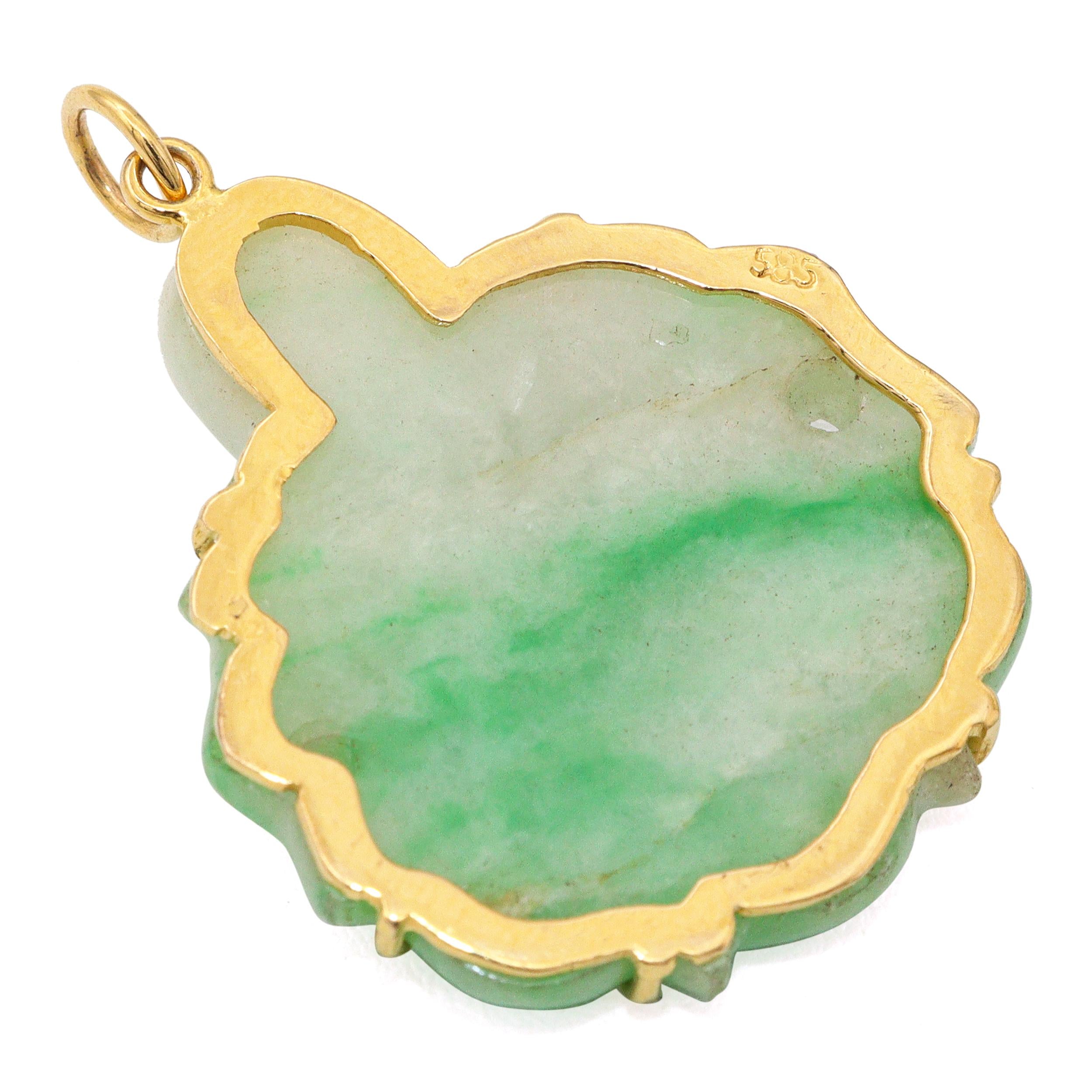 Vintage 14k Yellow Gold Carved Jade Pendant