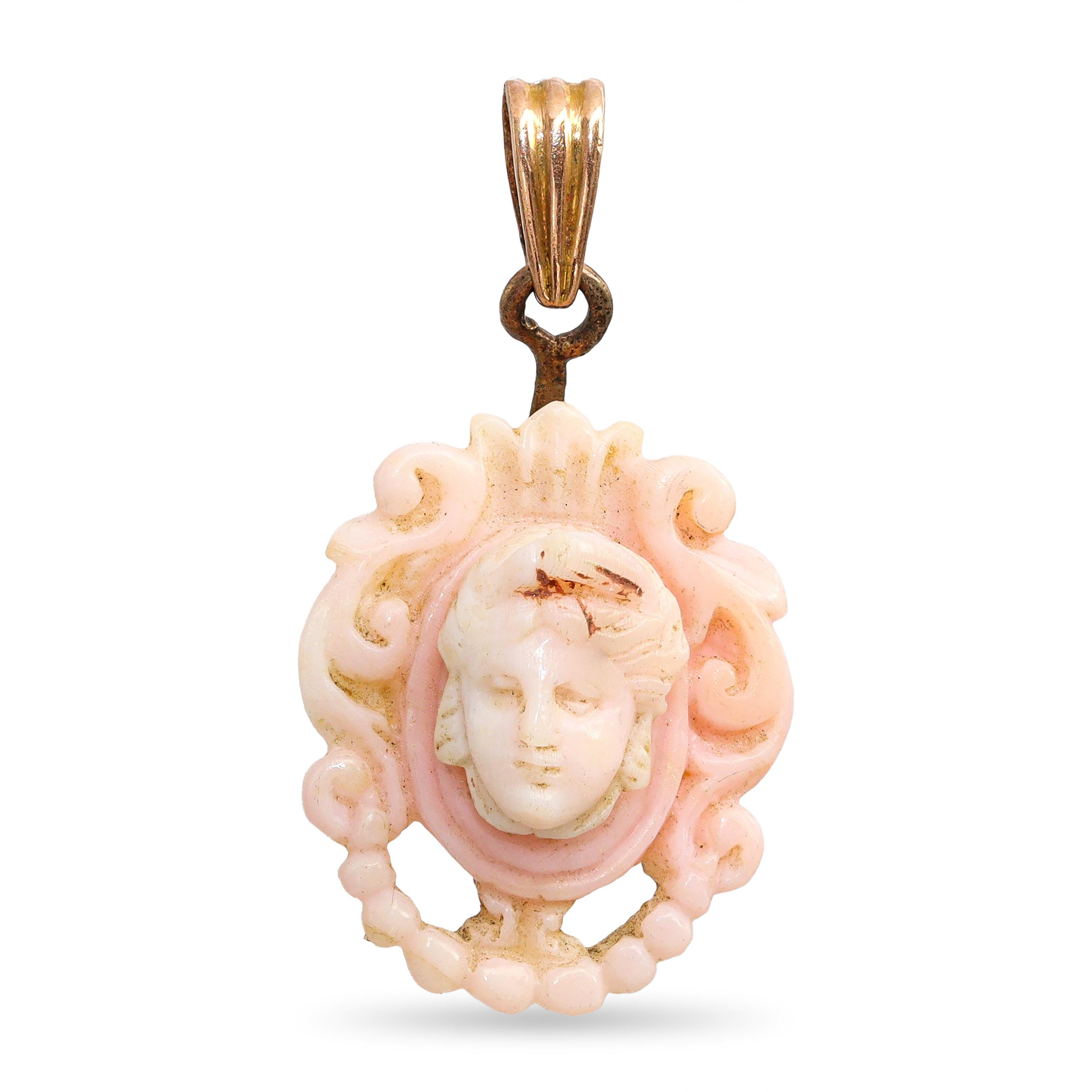 Antique 10k Yellow Gold Carved Conch Shell Female Portrait Pendant