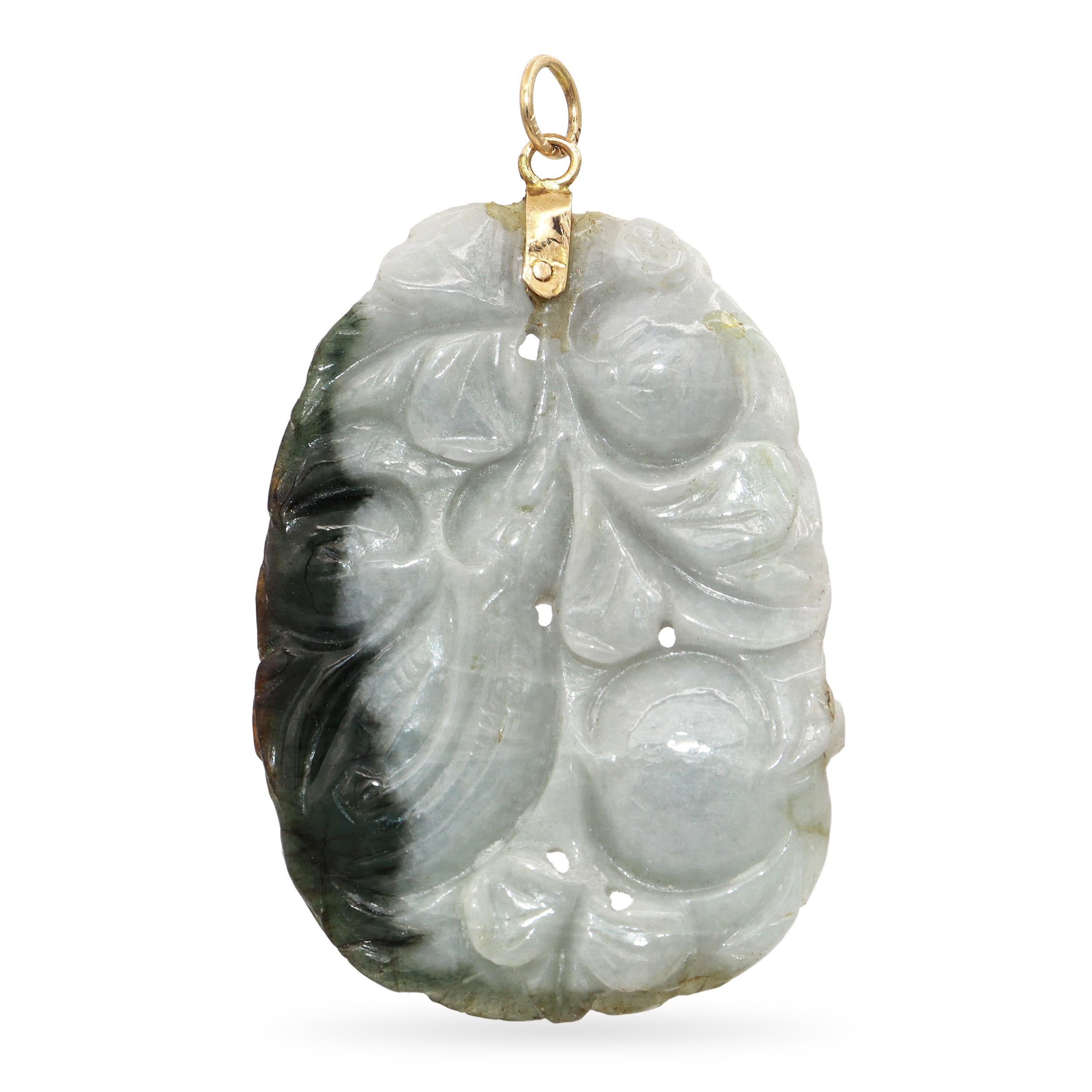 Vintage 14K Yellow Gold Carved Mottled Jade Bird Pendant