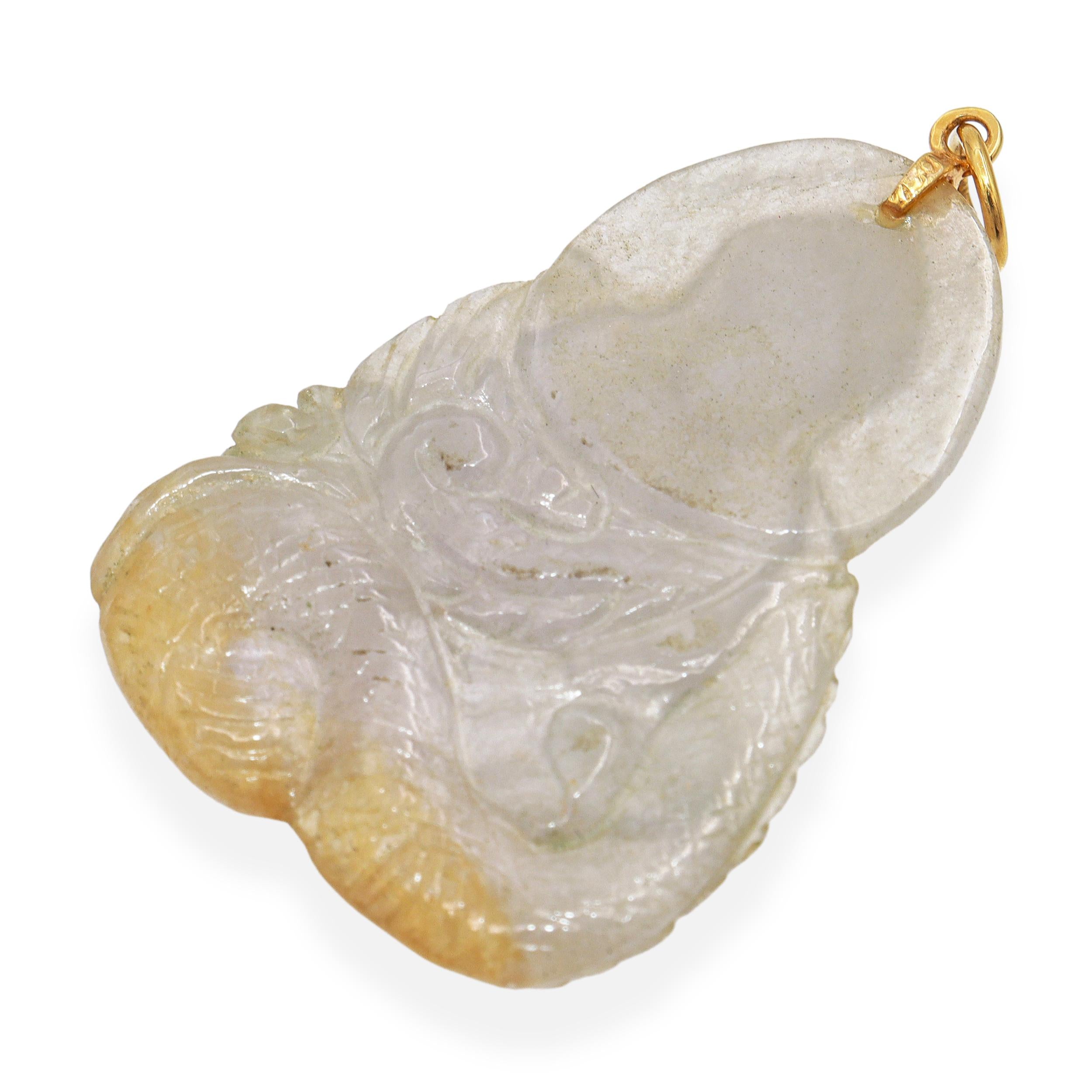 Vintage 18K Yellow Gold Carved Mottled Jade Guanyin Pendant