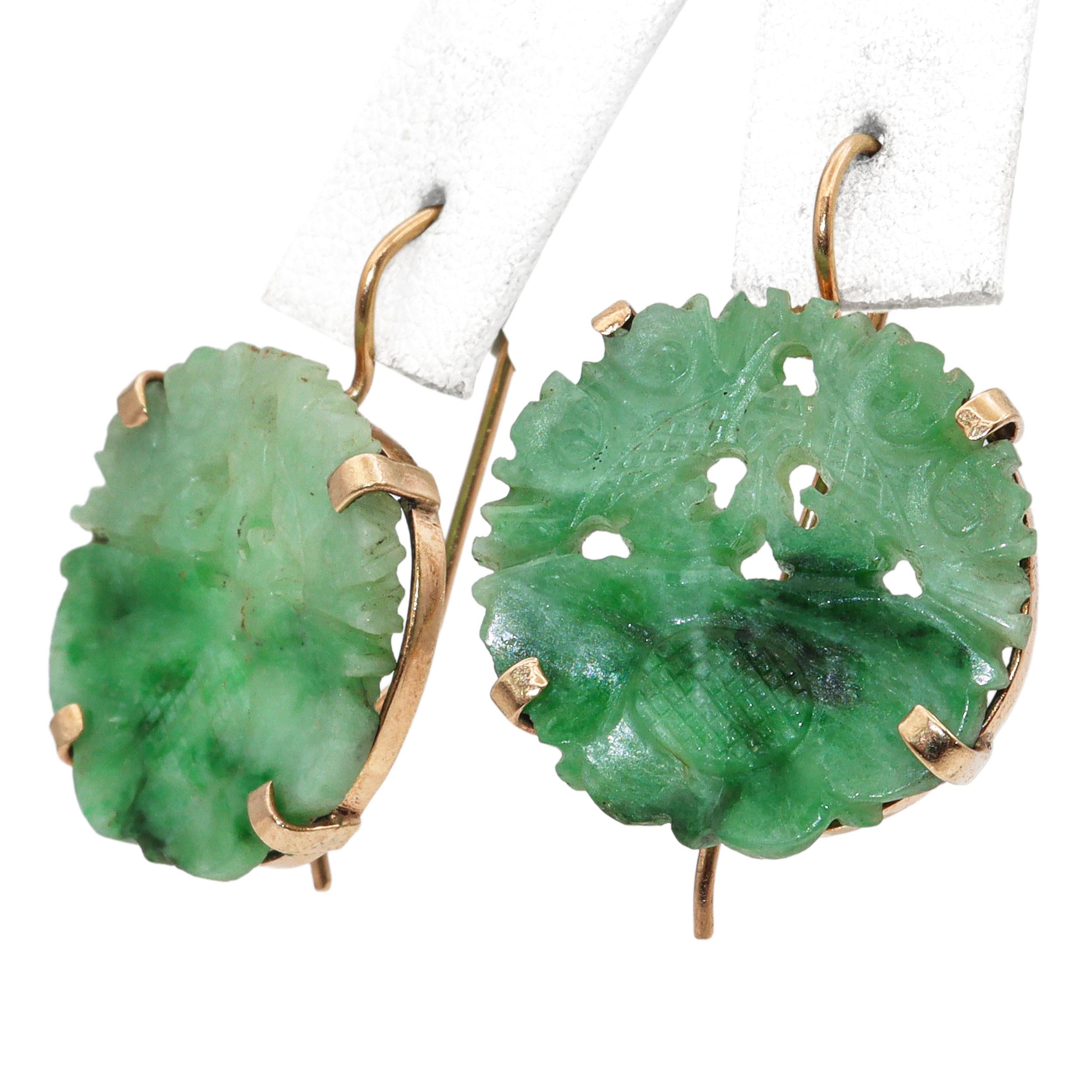 Vintage 14K Yellow Gold Carved Jade Earrings