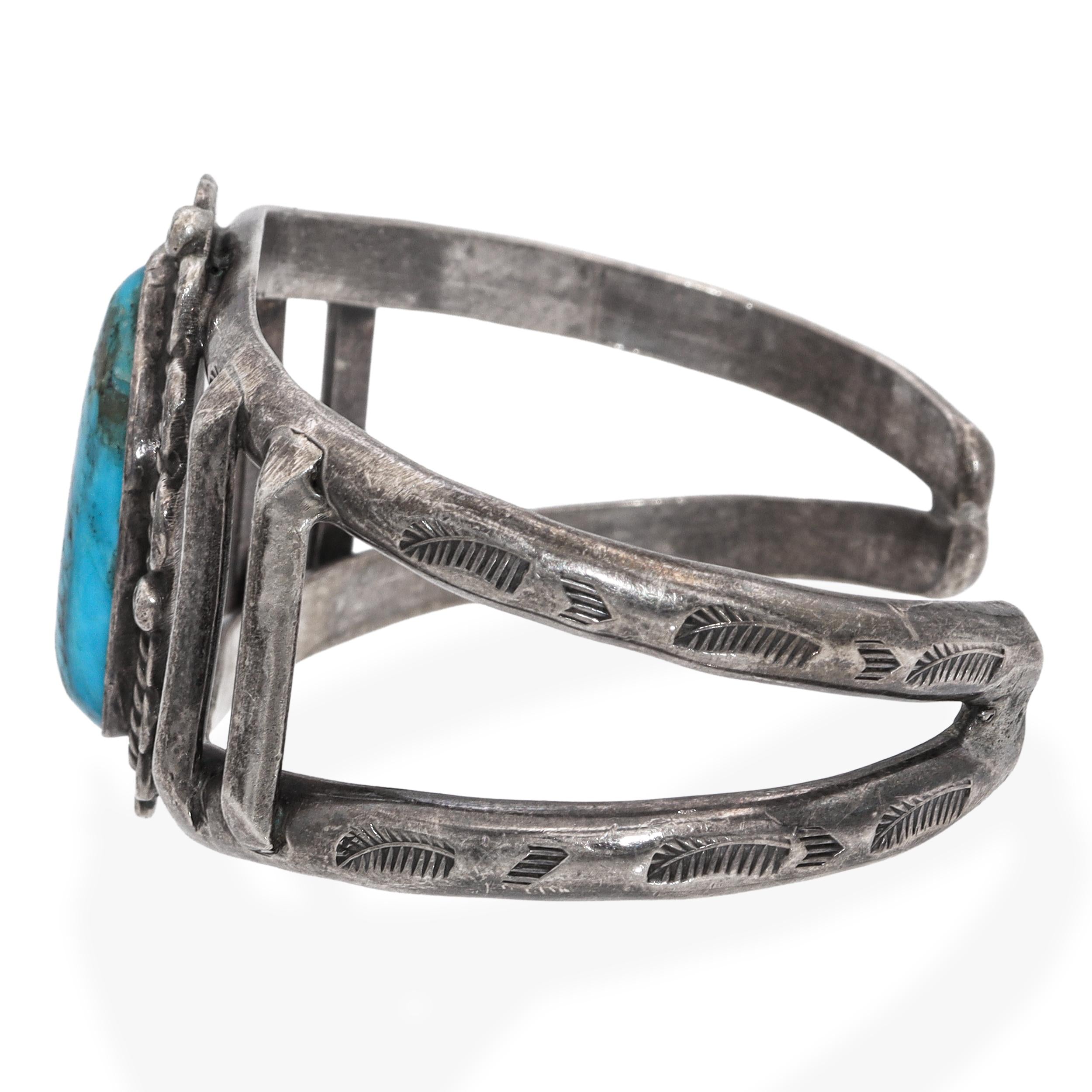 Vintage Navajo Sterling Silver Turquoise Single Stone Cuff Bracelet