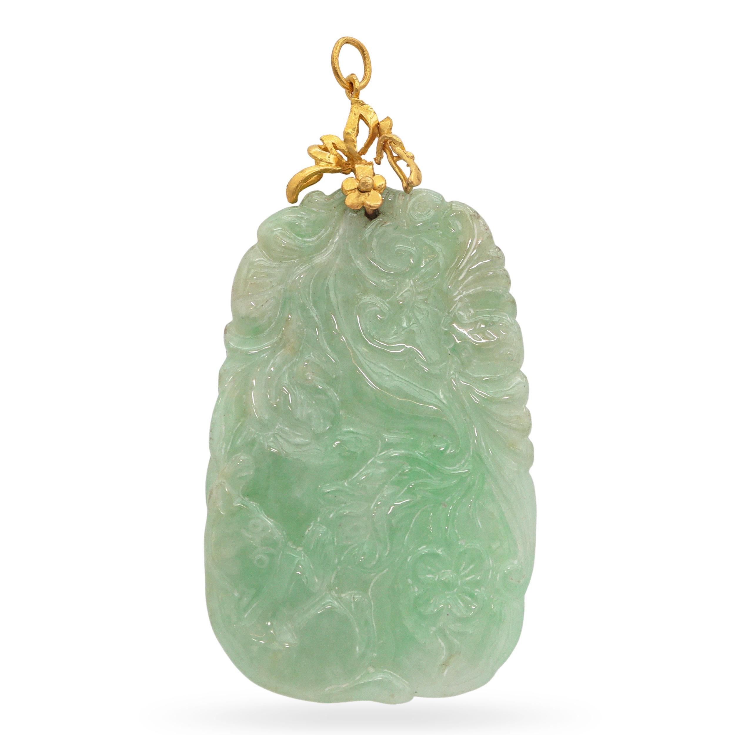 Vintage 24k Yellow Gold Hand Carved Jade Pendant