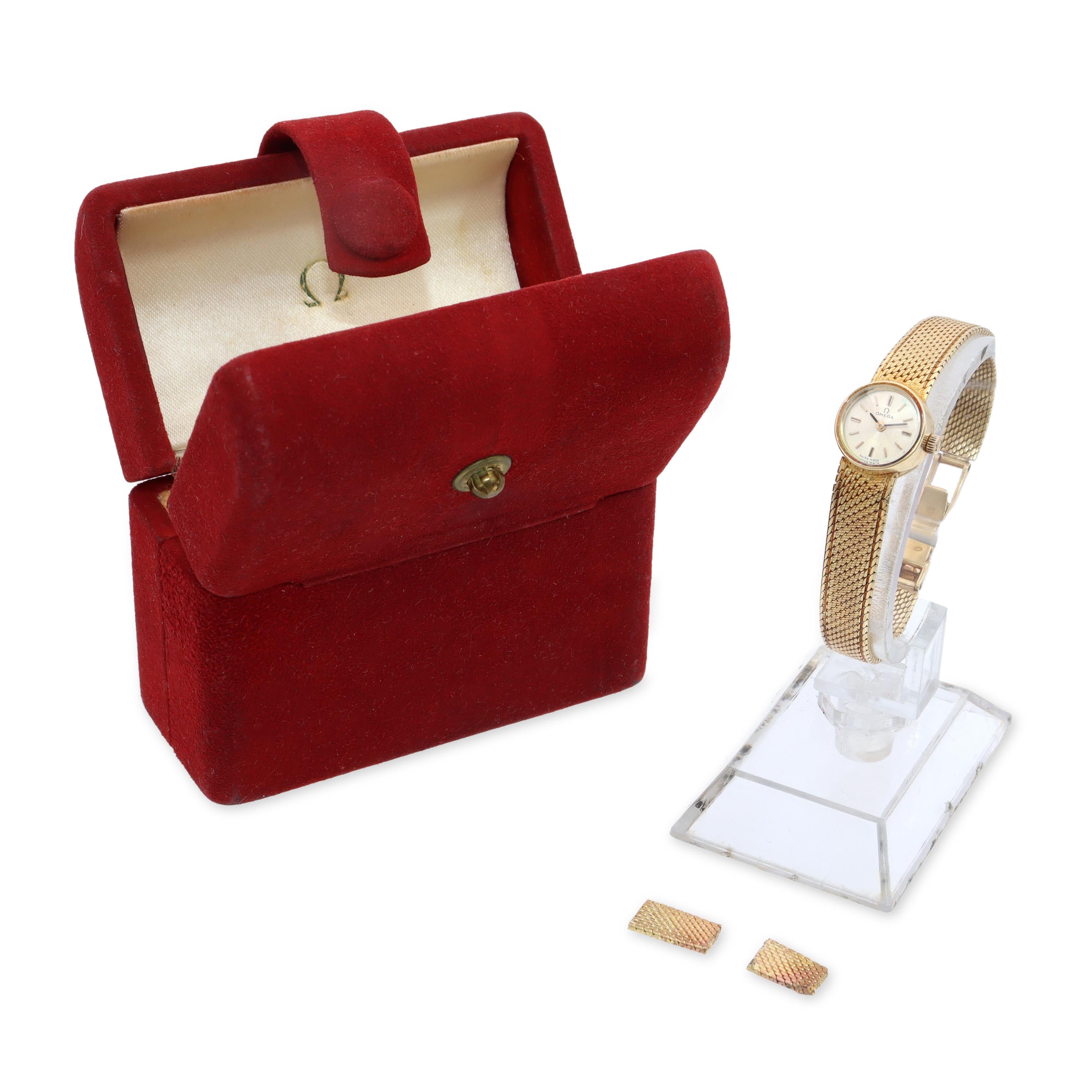 Vintage Omega 18k Yellow Gold Women's Cocktail Watch