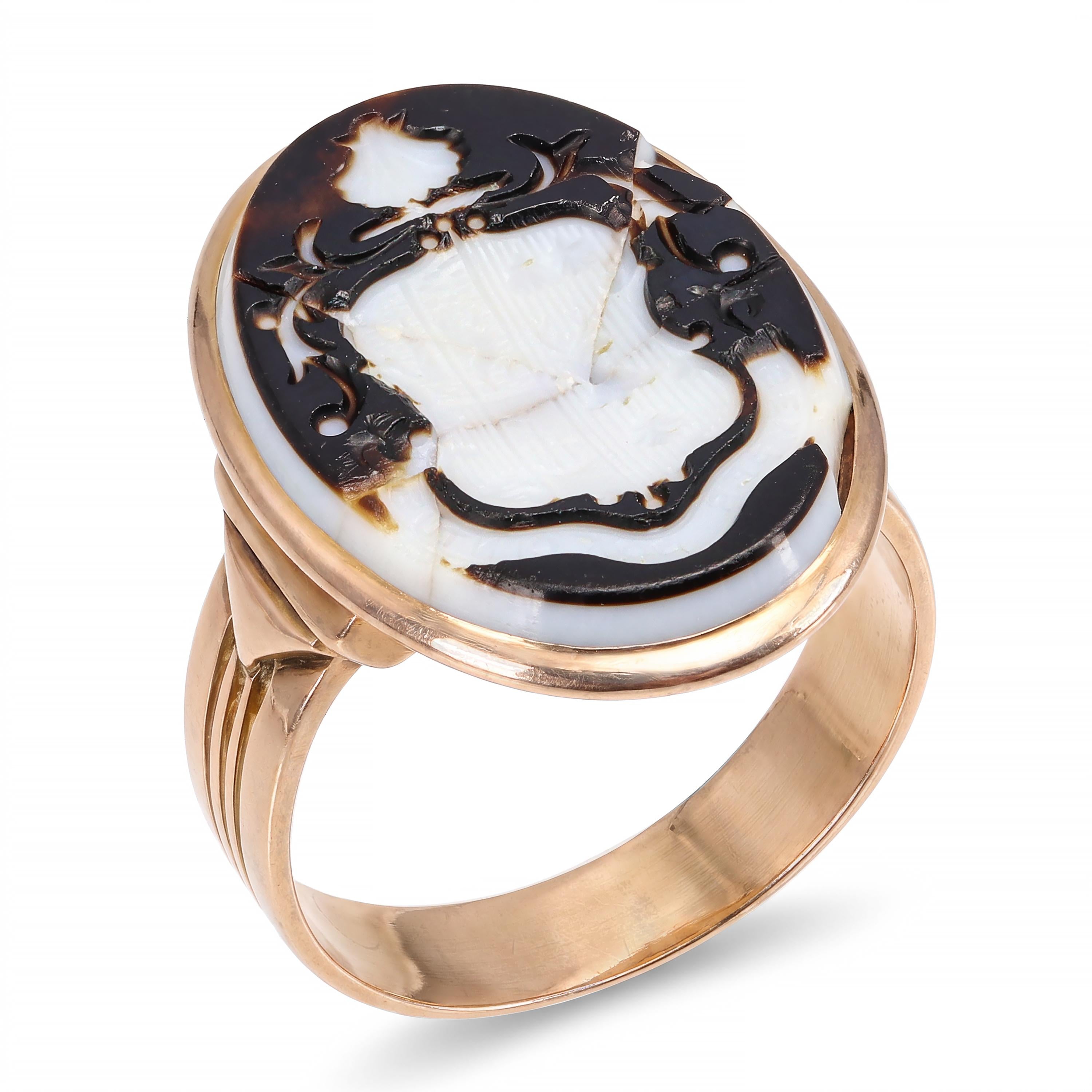 Antique 10k Rose Gold Sardonyx Intaglio Mulholland Coat of Arms Ring