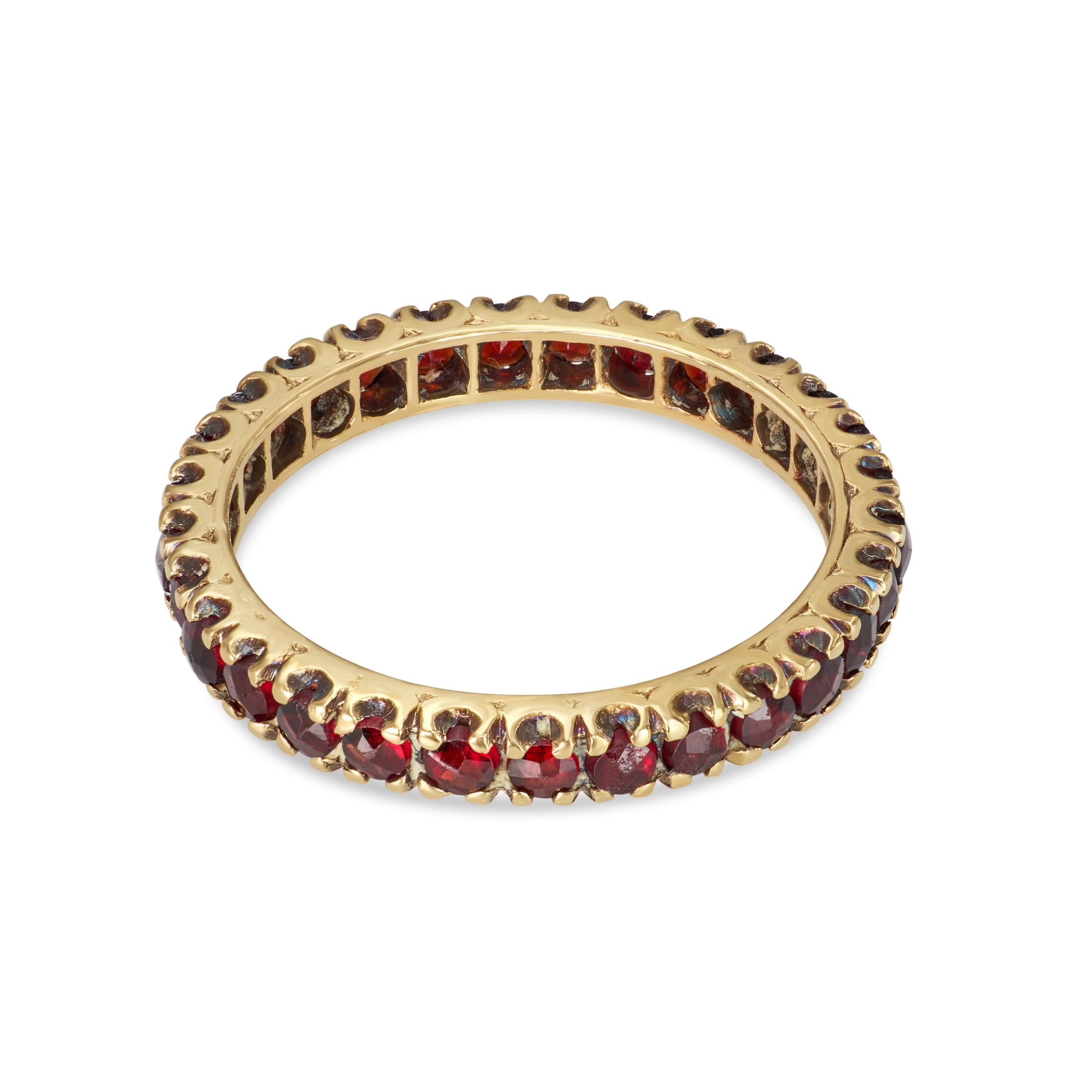 Vintage 12k Rose Gold 1.33ct Garnet Eternity Band