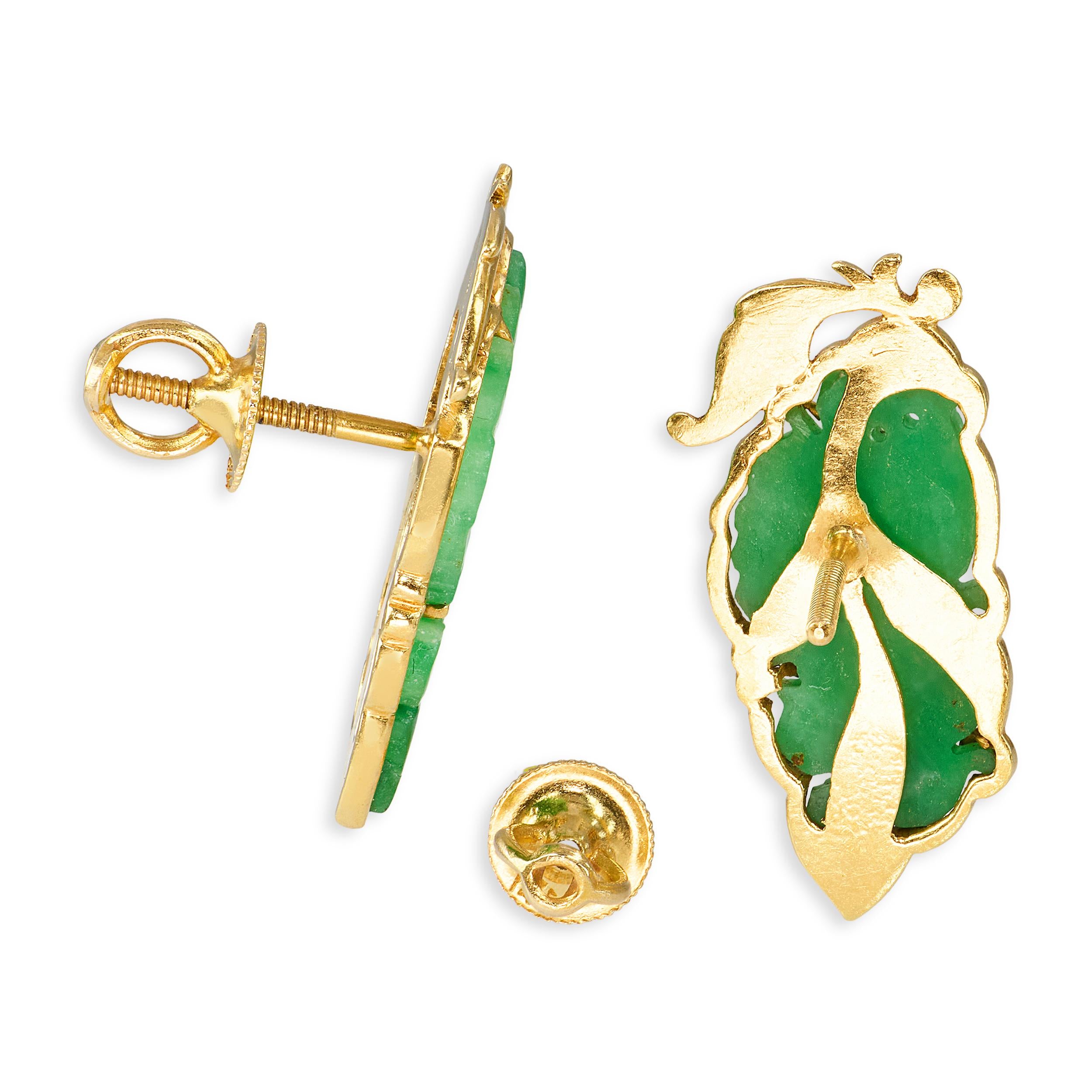 Vintage 18k Yellow Gold Imperial Jade Carved Floral Earrings