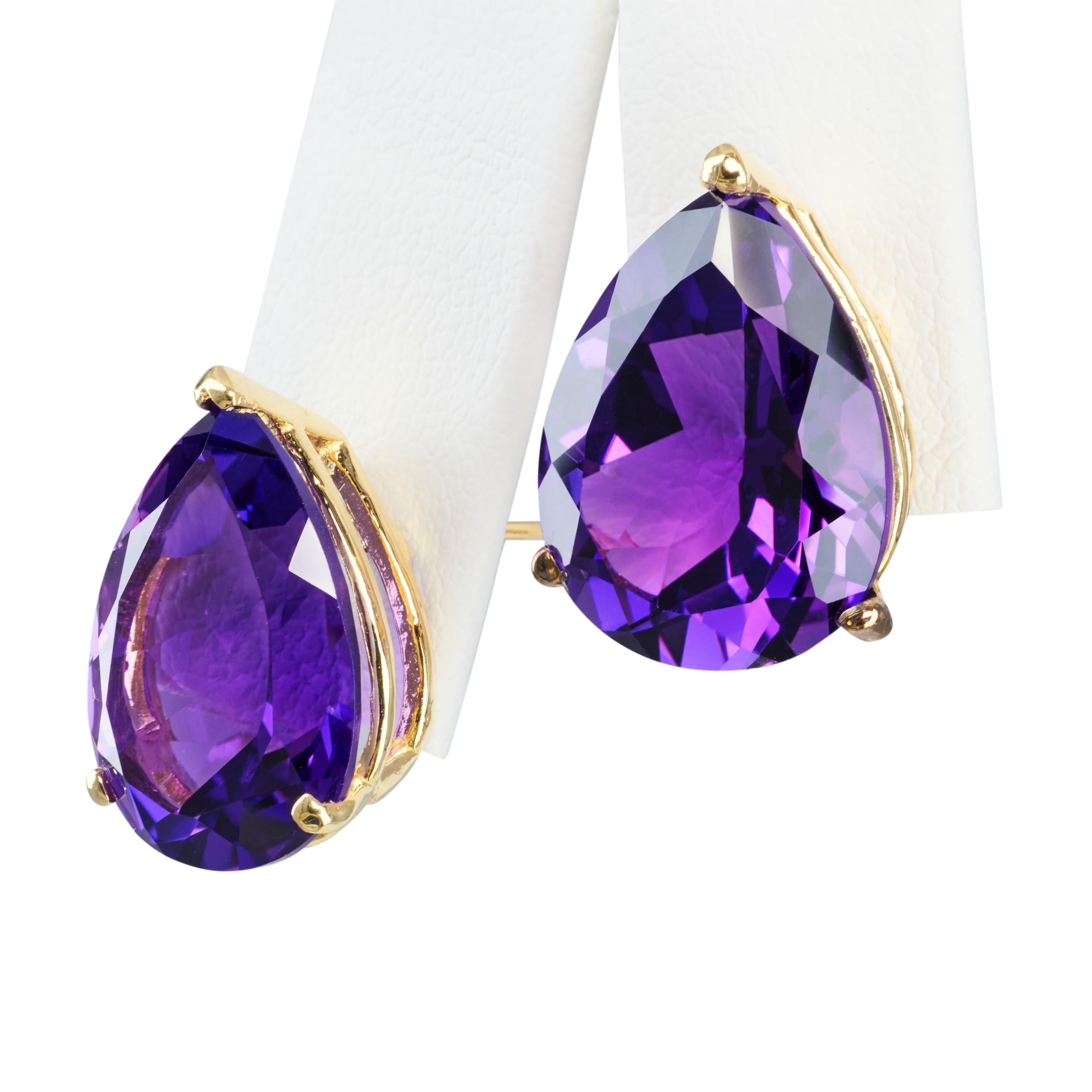 Vintage 14k Yellow Gold Pear Shaped 12.04ctw Amethyst Stud Earrings
