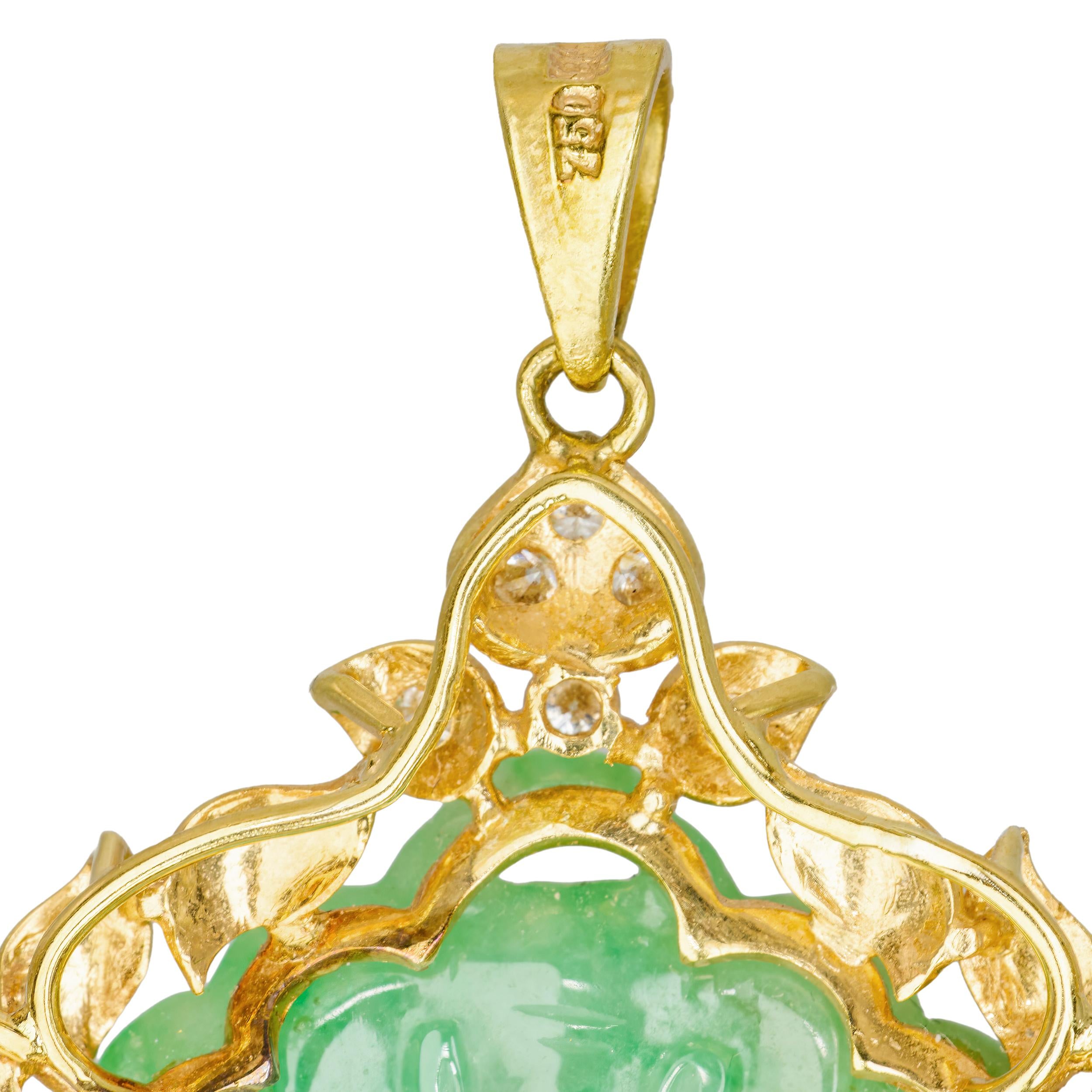 Vintage 18k Yellow Gold Carved Jadeite and Diamond Pendant