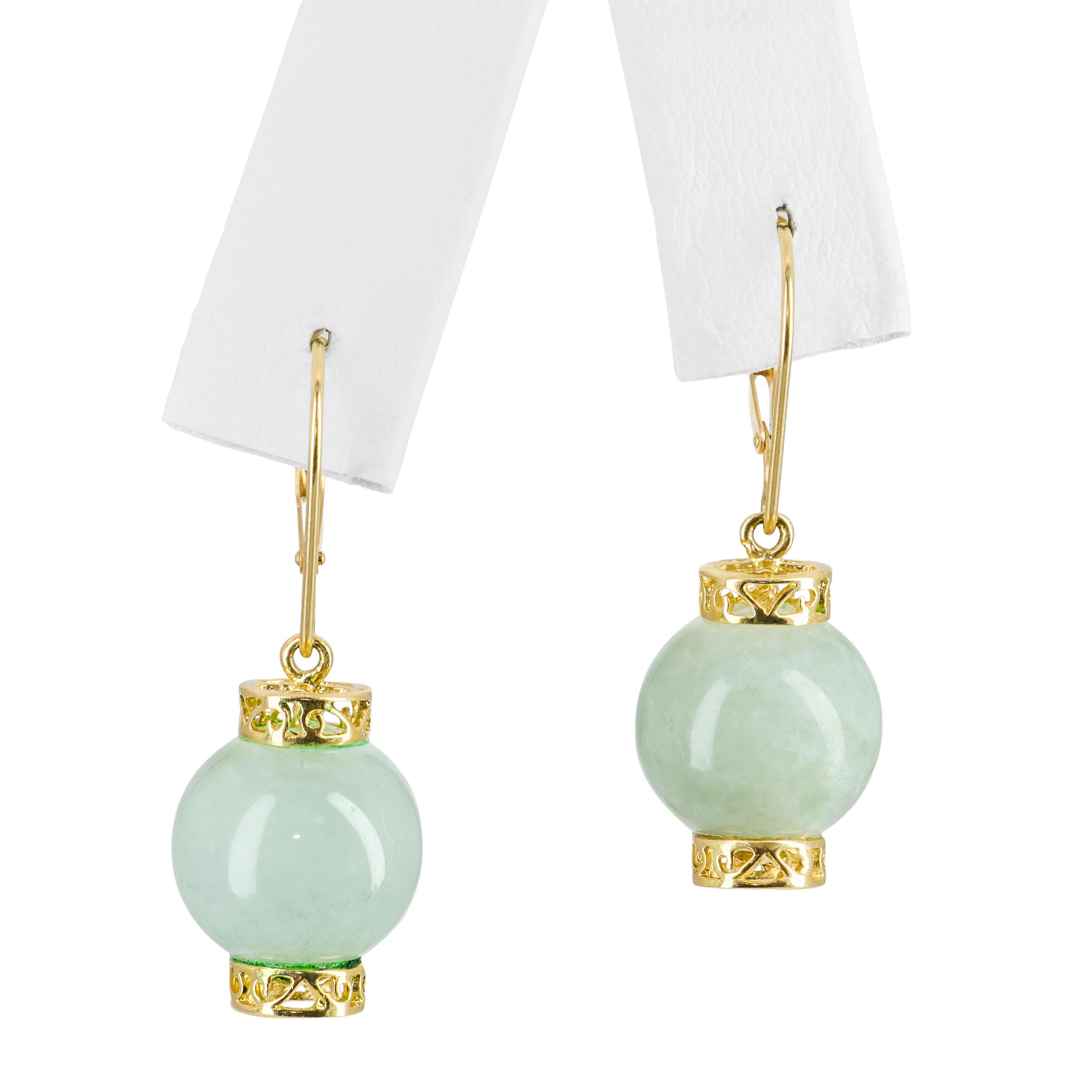 Vintage Yellow Gold Jadeite Jade Drop Earrings
