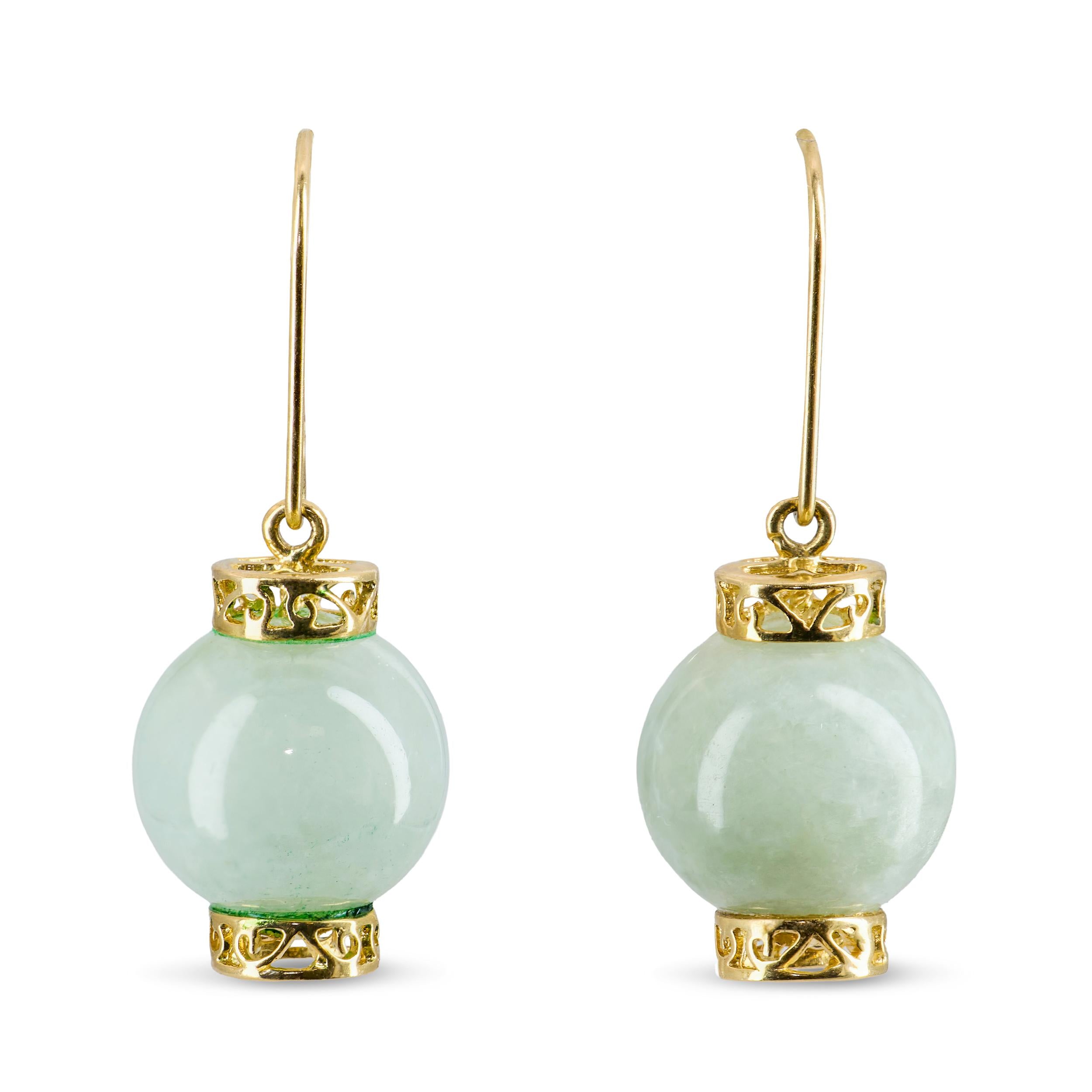 Vintage Yellow Gold Jadeite Jade Drop Earrings