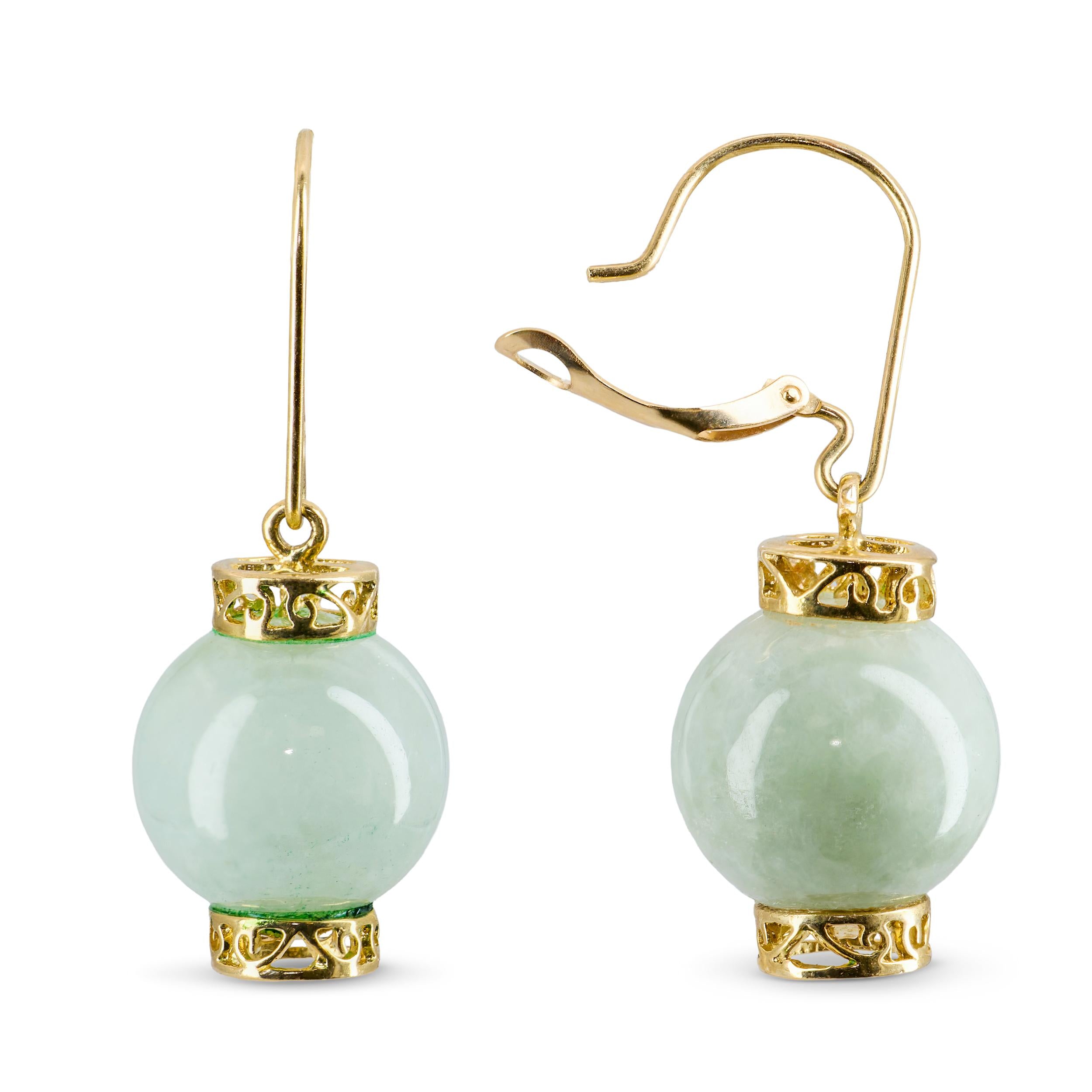 Vintage Yellow Gold Jadeite Jade Drop Earrings