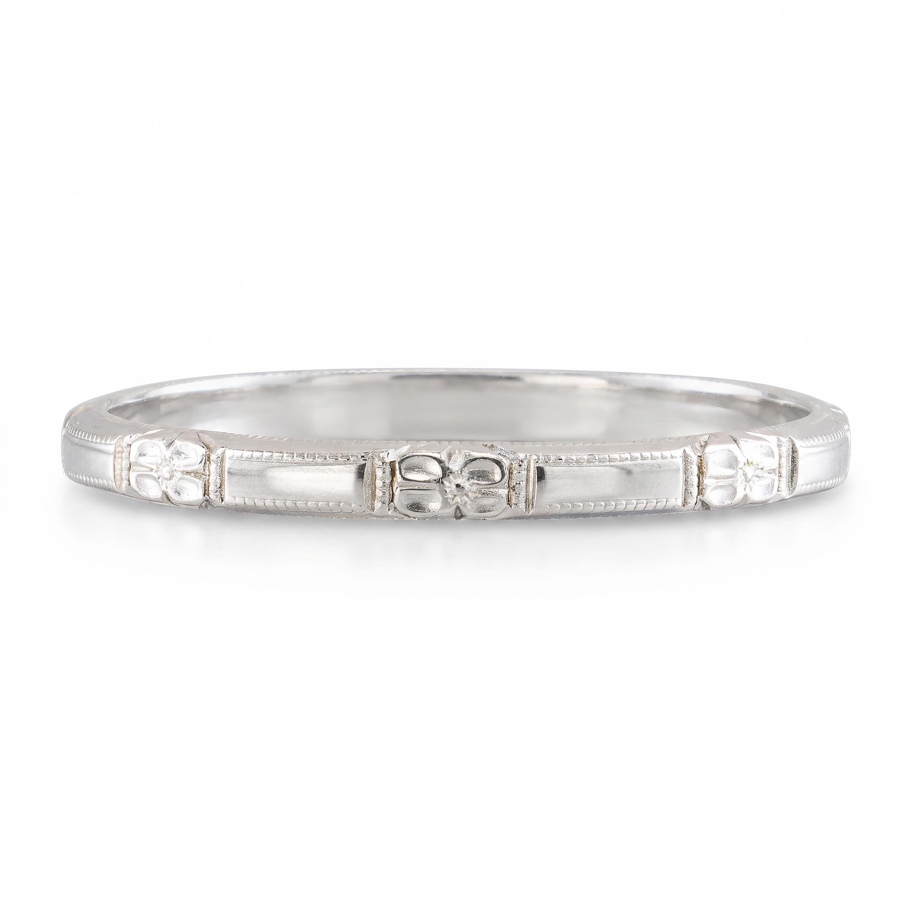 Antique Platinum Engraved Floral Wedding Band Ring