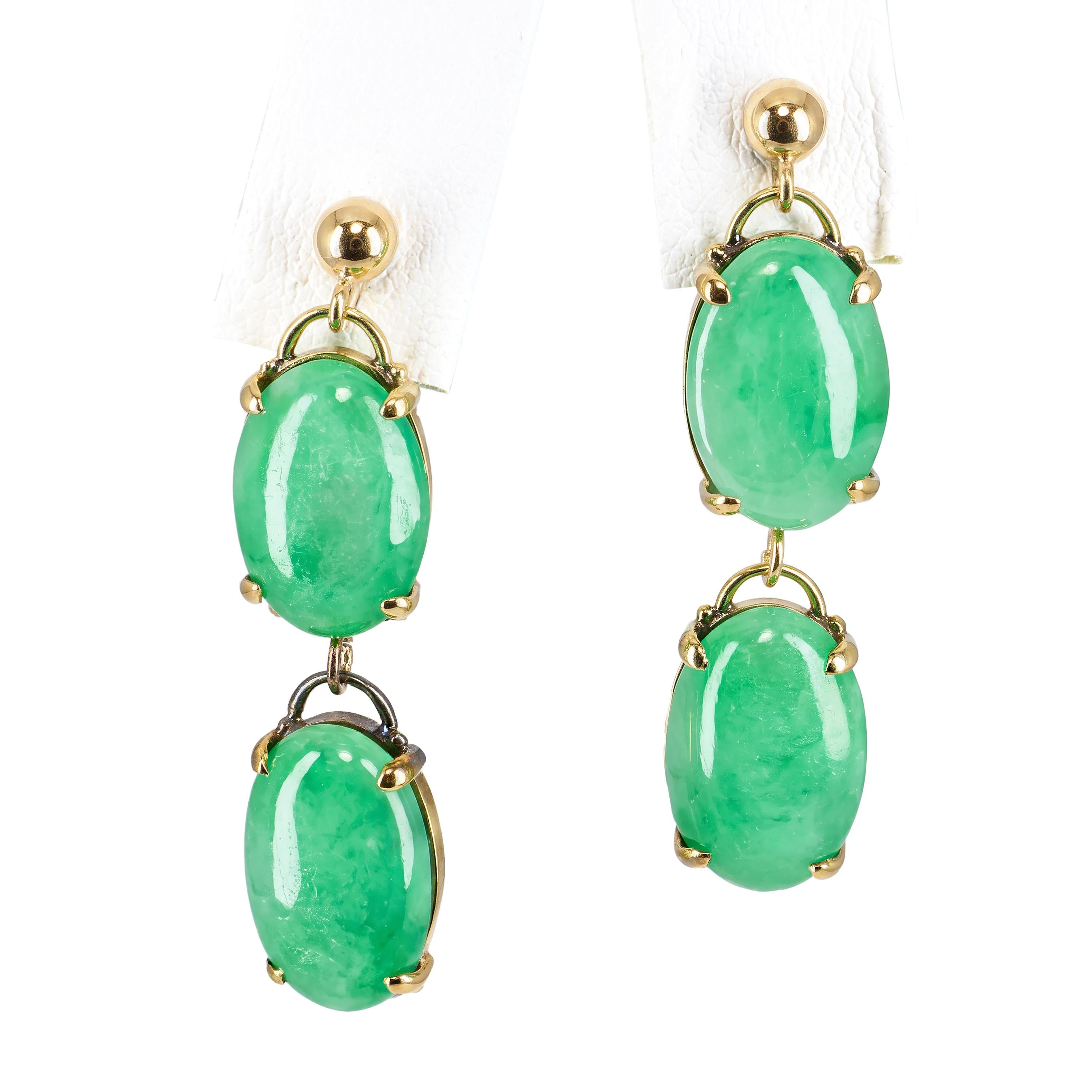 Vintage 11k Yellow Gold Jadeite Dangle Earrings