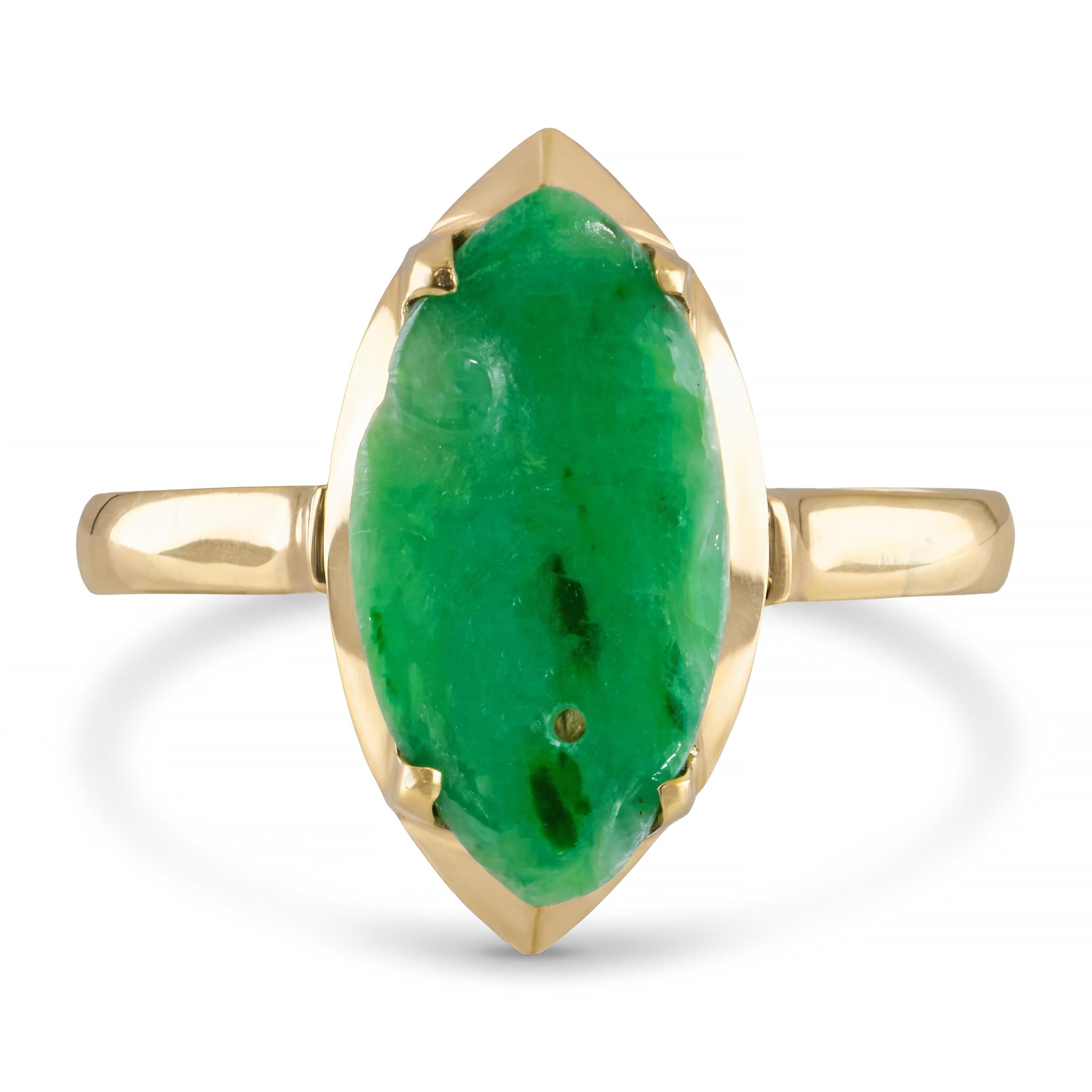 Vintage Yellow Gold Carved Jadeite Solitaire Ring